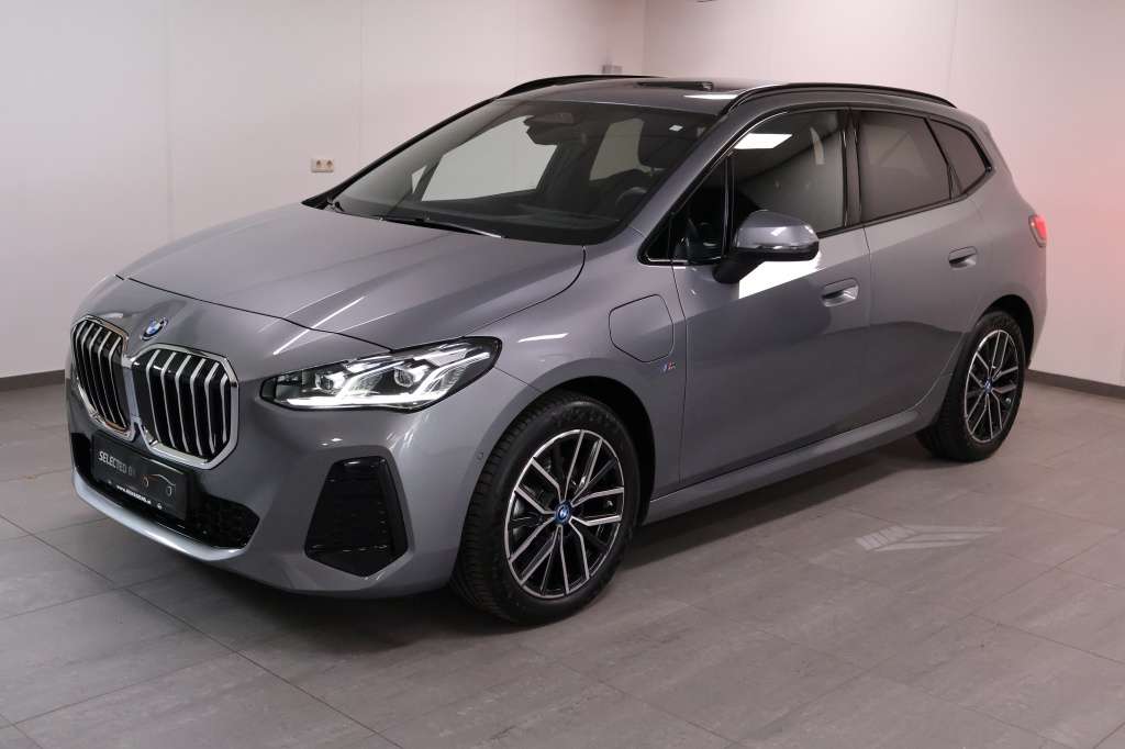 BMW 225
