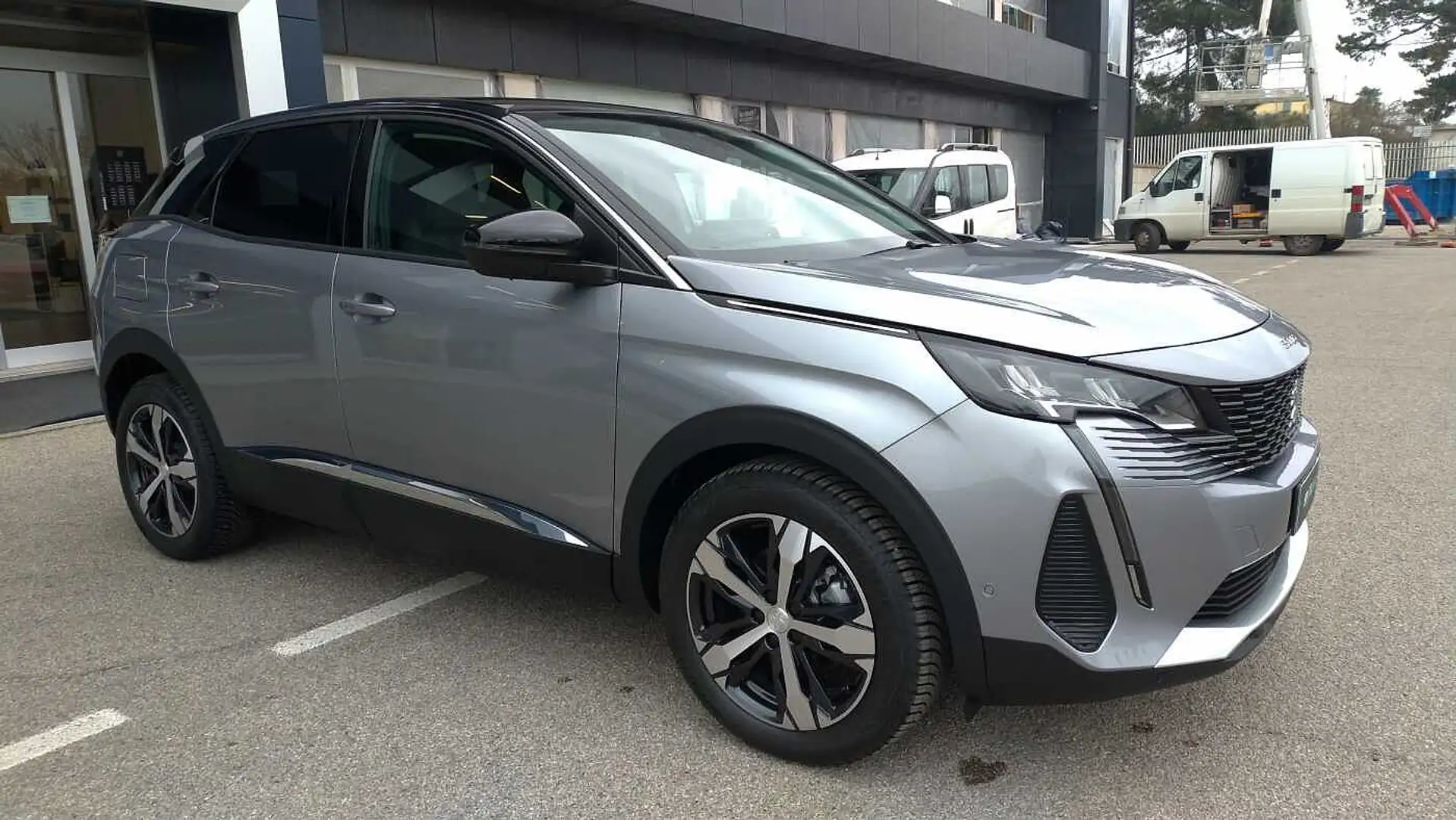 Peugeot 3008 3ª serie Hybrid 136 e-DCS6 GT Grigio - 2