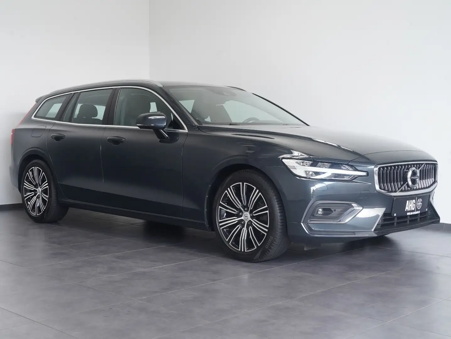Volvo V60 D4 AWD Inscription DAB/KAMERA/INTELLISAFE Grigio - 2