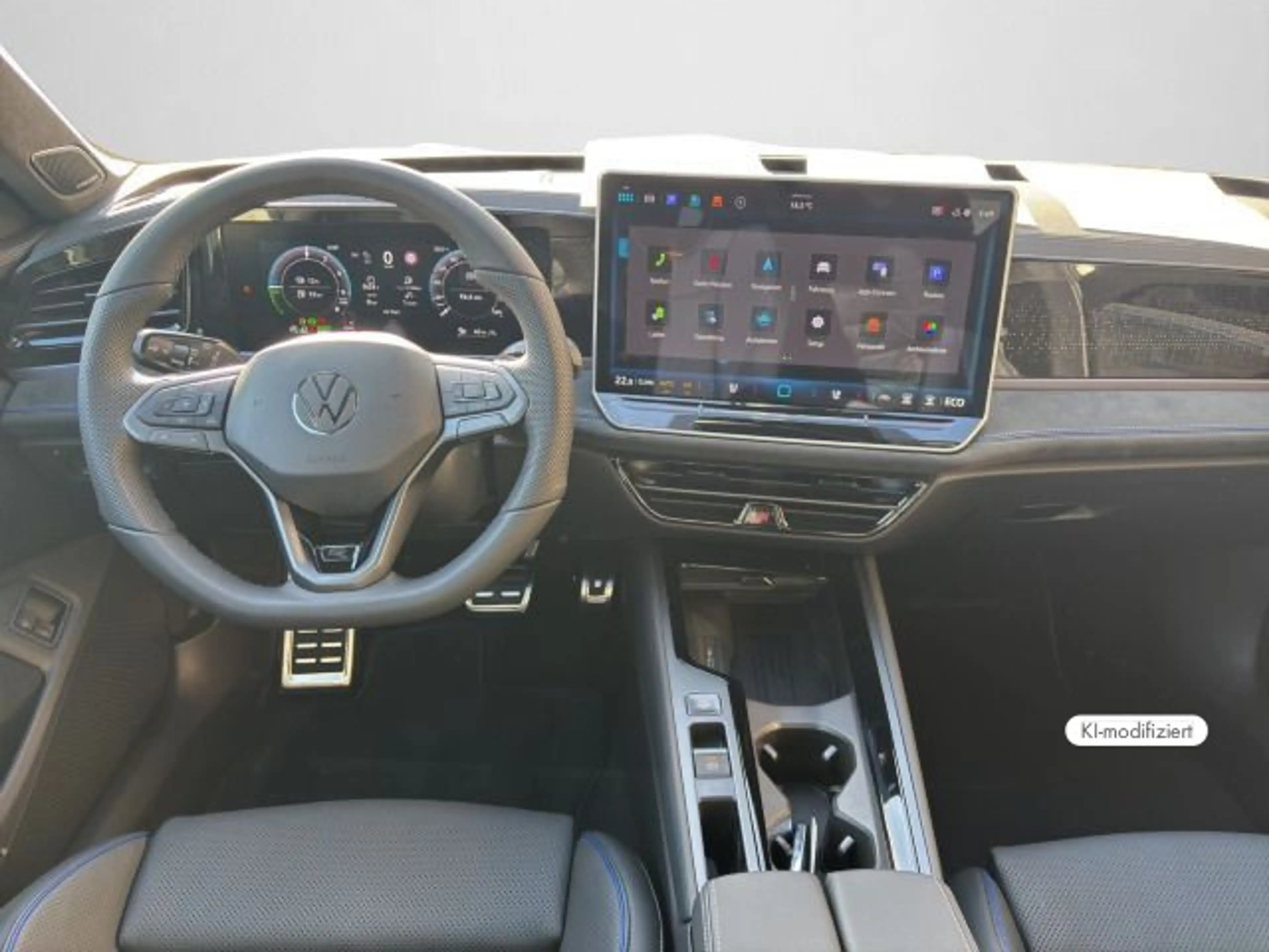 Volkswagen Passat Variant Passat 1,5 l eHybrid R-Line "Signature" AHK| Pan — photo 3