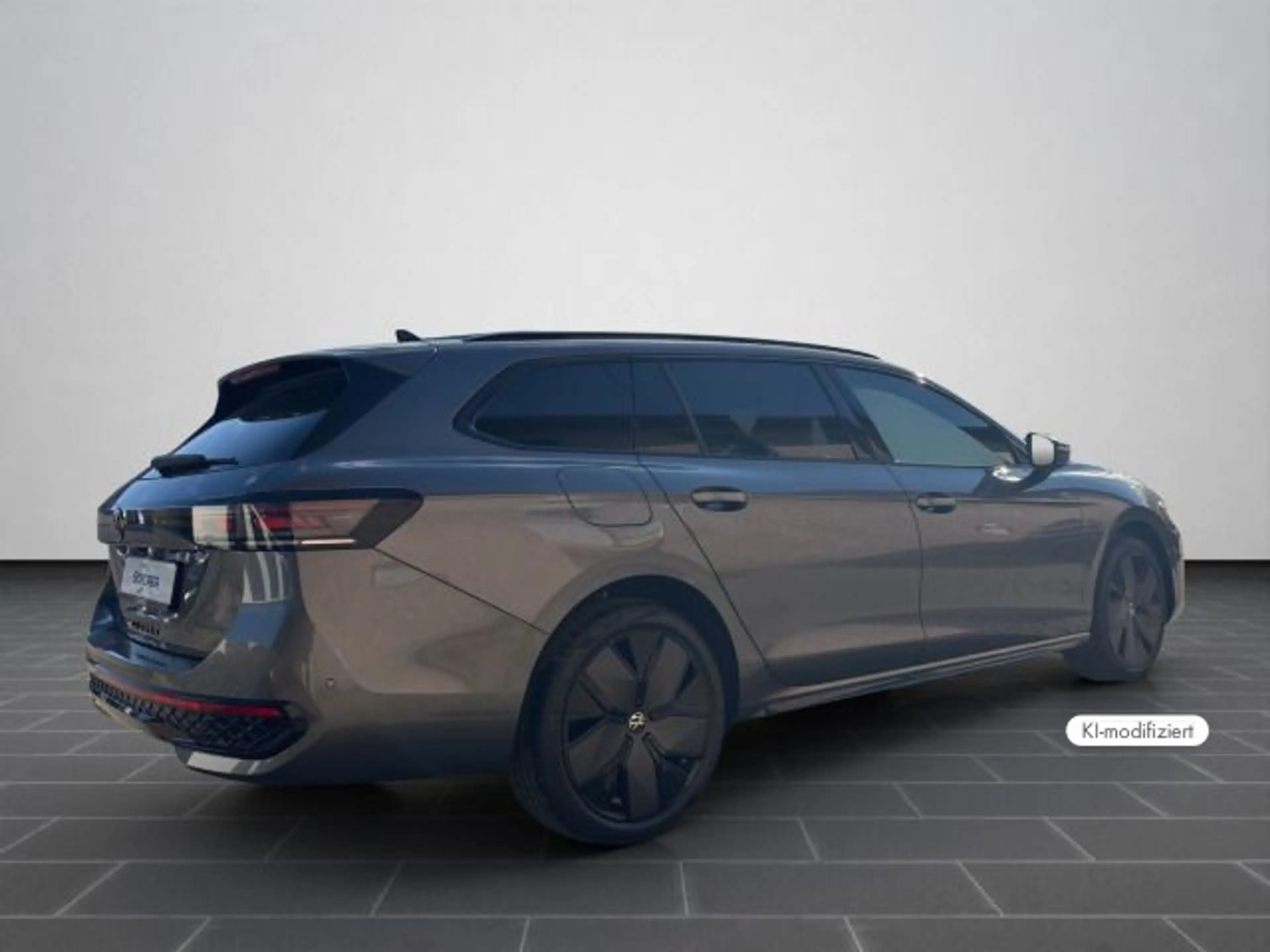 Volkswagen Passat Variant Passat 1,5 l eHybrid R-Line "Signature" AHK| Pan — photo 2
