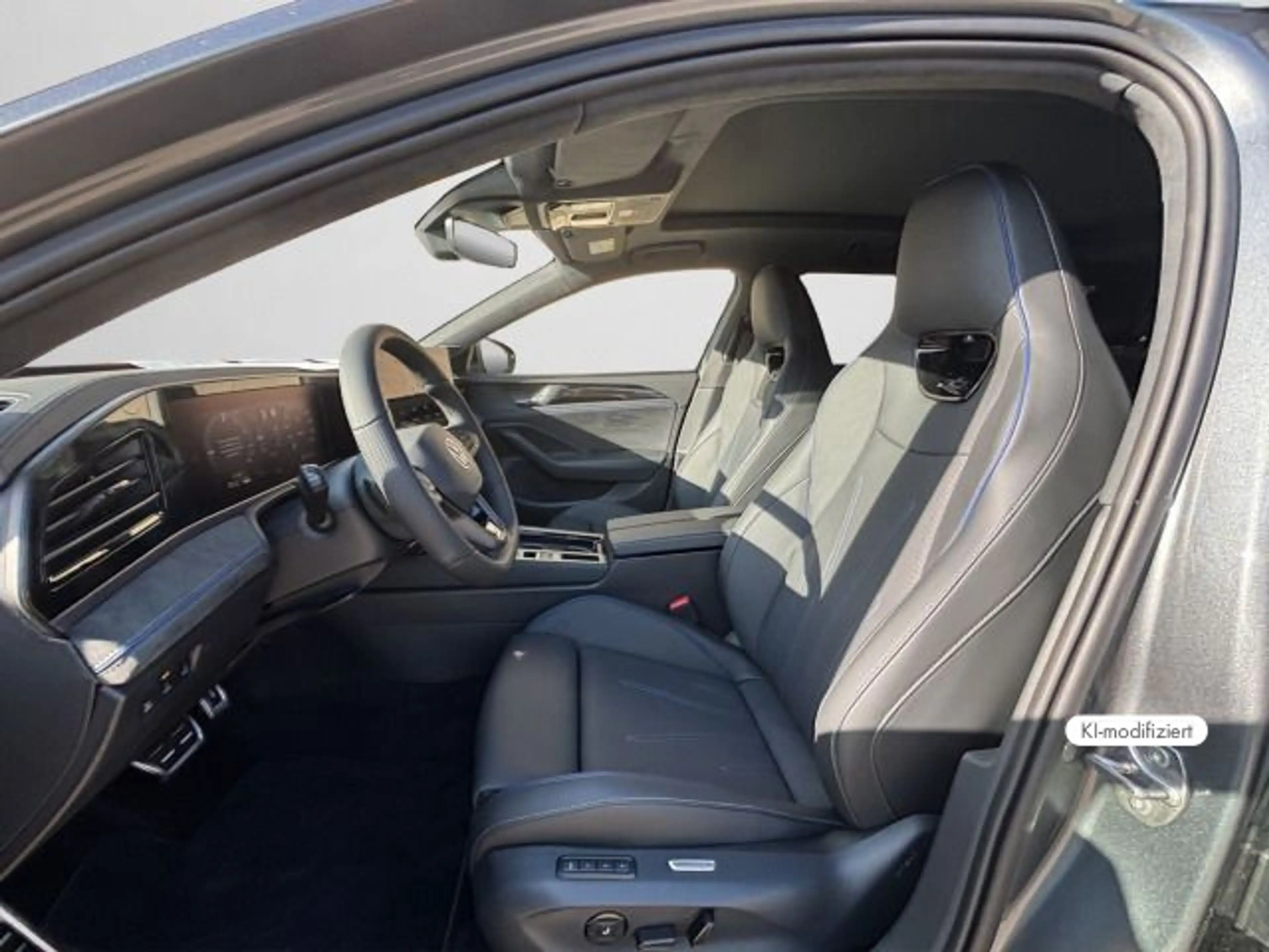 Volkswagen Passat Variant Passat 1,5 l eHybrid R-Line "Signature" AHK| Pan — photo 11