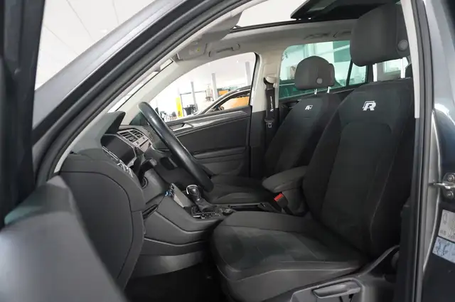 Volkswagen Tiguan view 21