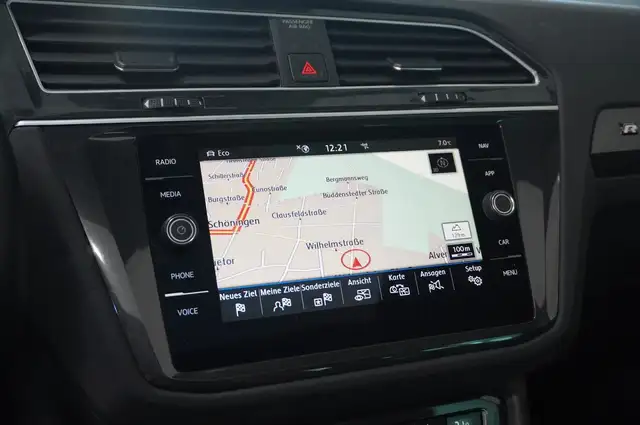 Volkswagen Tiguan view 29