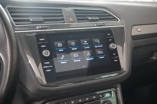 Volkswagen Tiguan view 28