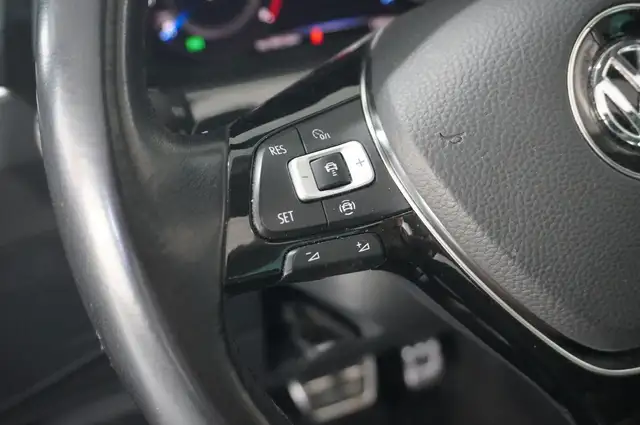Volkswagen Tiguan view 25