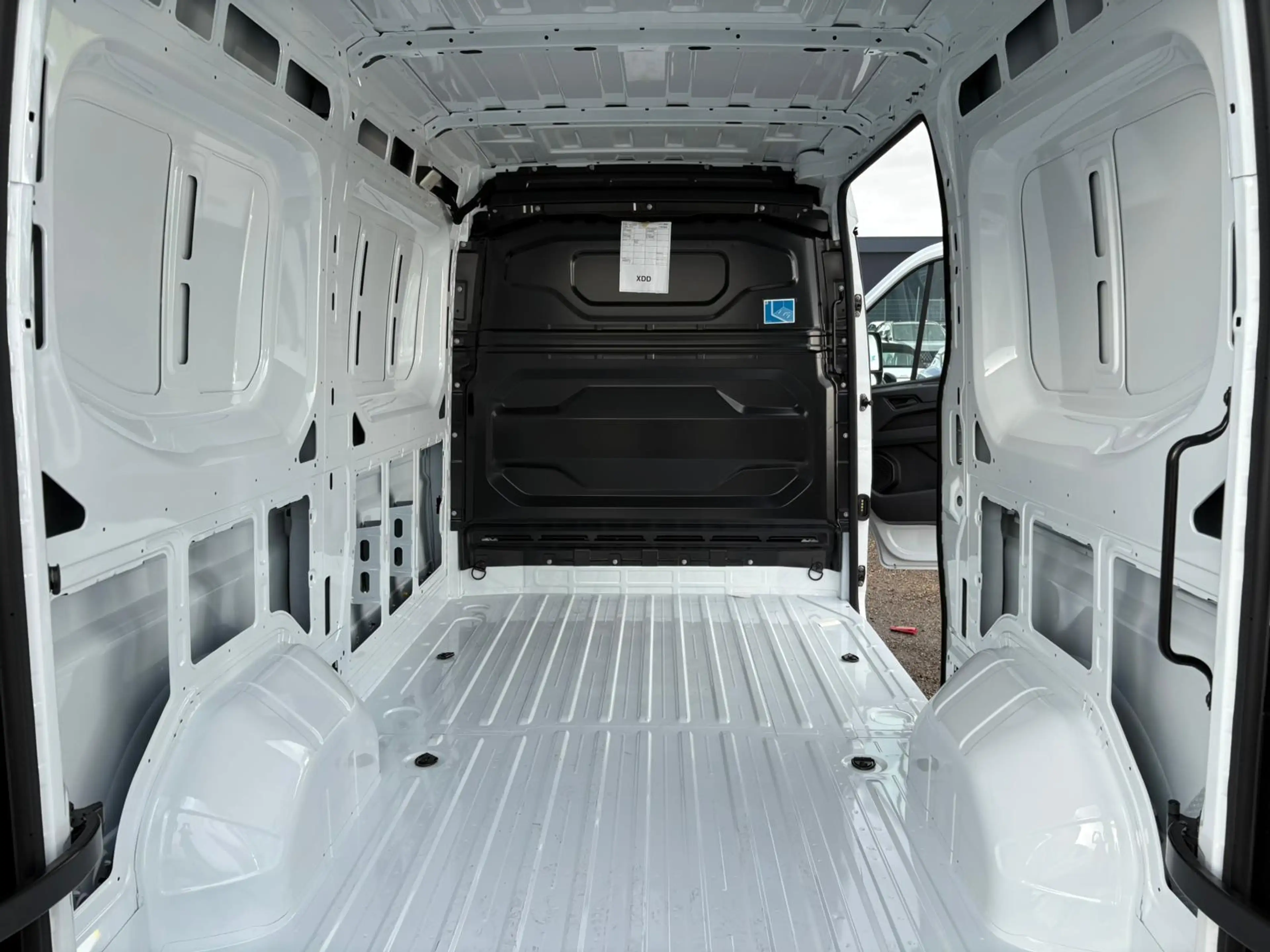 Nissan Interstar Interstar-e L2H2 Limited 87 kWh 140PK | 0,0% Rente — photo 8