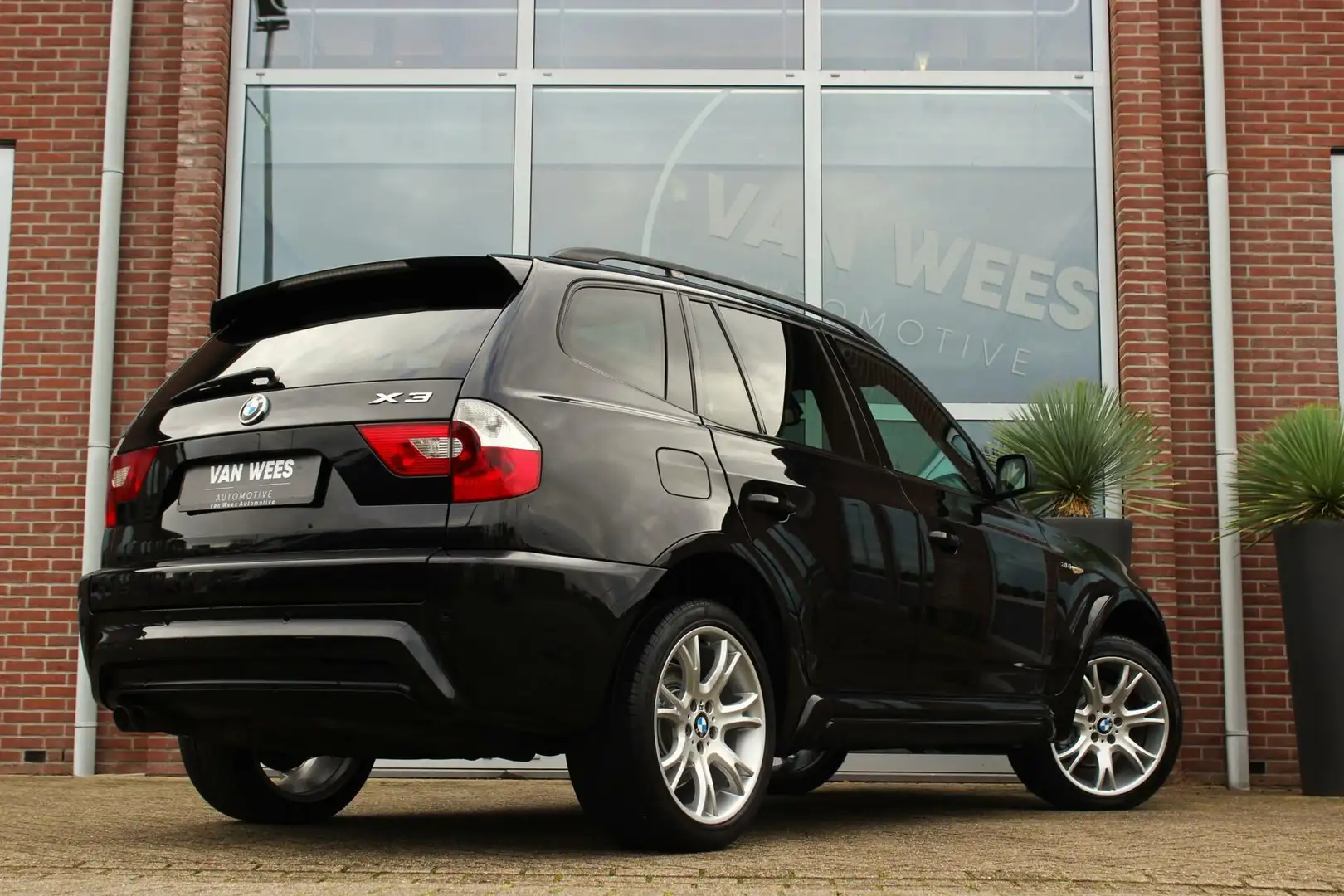 BMW X3 M 3.0i E83 High Executive M-pakket | M-sport | Young Noir - 2