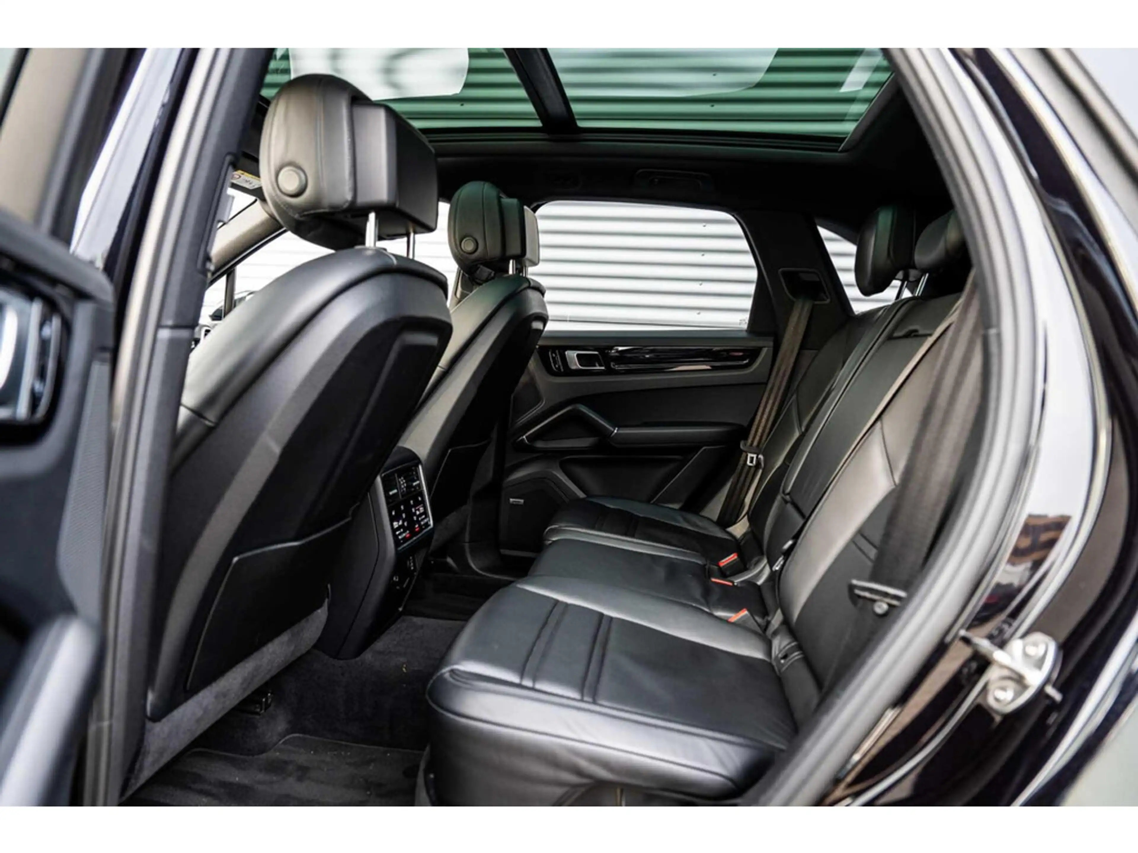 Porsche Cayenne 2.9 S 441pk | Panodak | Luchtvering | Bose | Trekh — photo 32