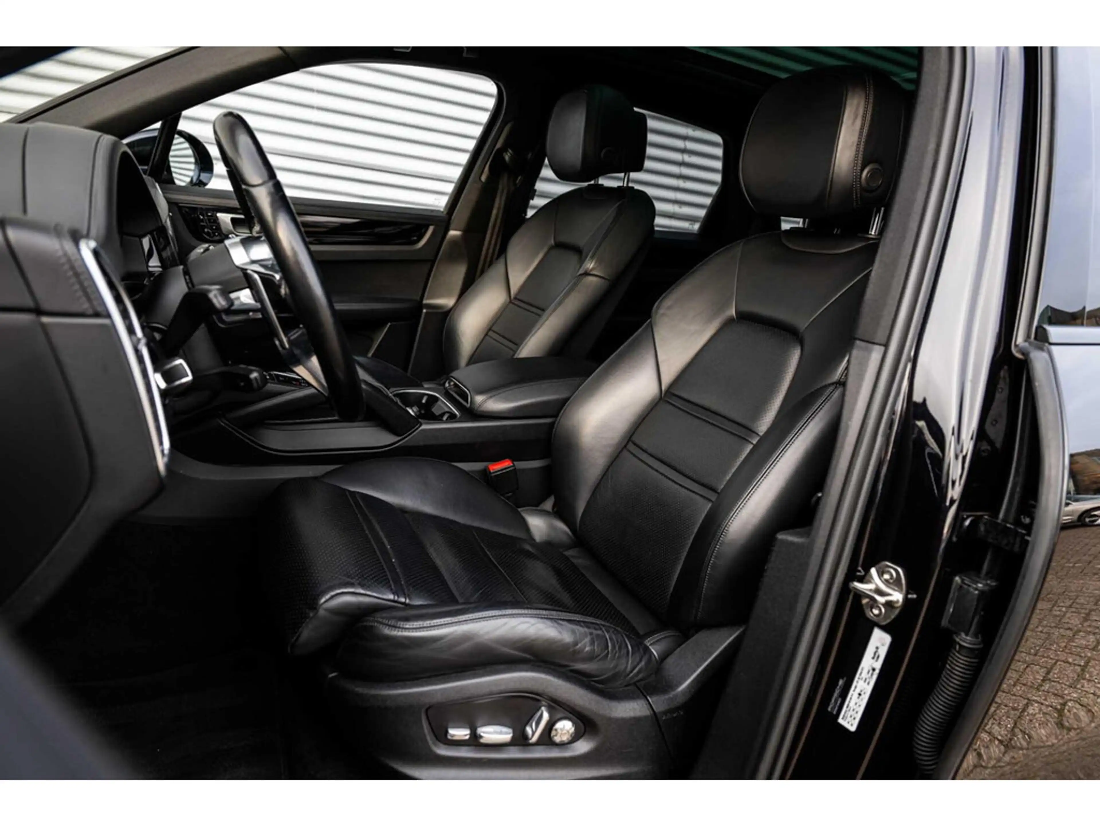 Porsche Cayenne 2.9 S 441pk | Panodak | Luchtvering | Bose | Trekh — photo 6