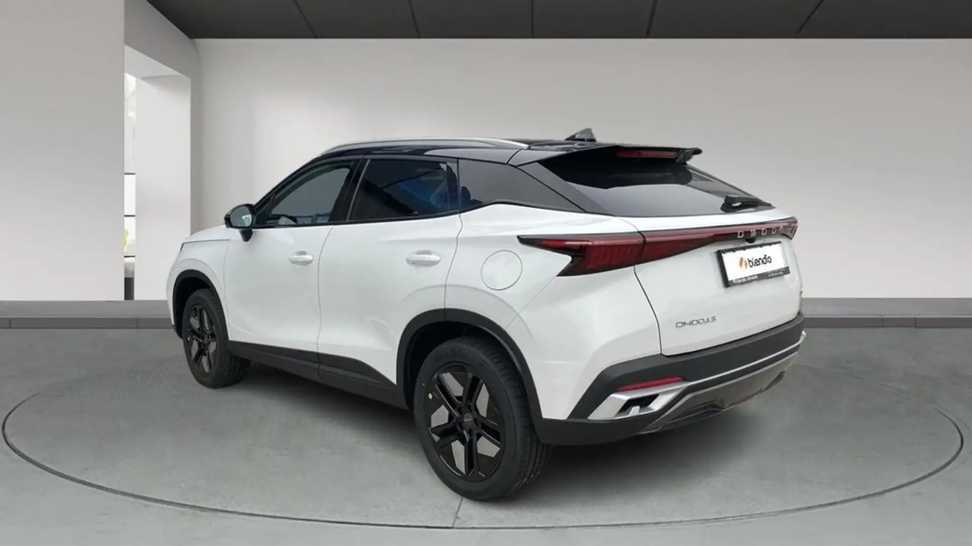 Omoda 5 1.6 T-GDI 108KW PREMIUM DCT 147 P Alb - 2