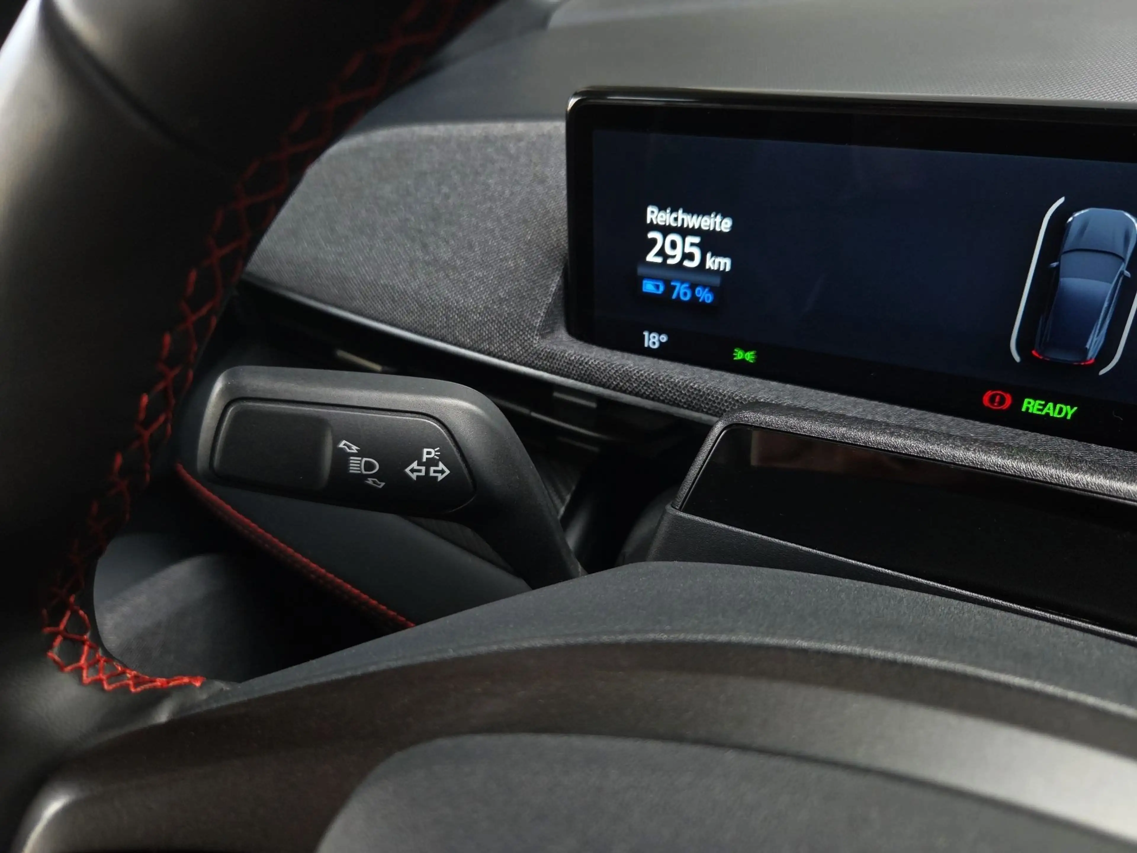 Ford Mustang Mach-E 88kWh AWD Elektro Extended Range — photo 41
