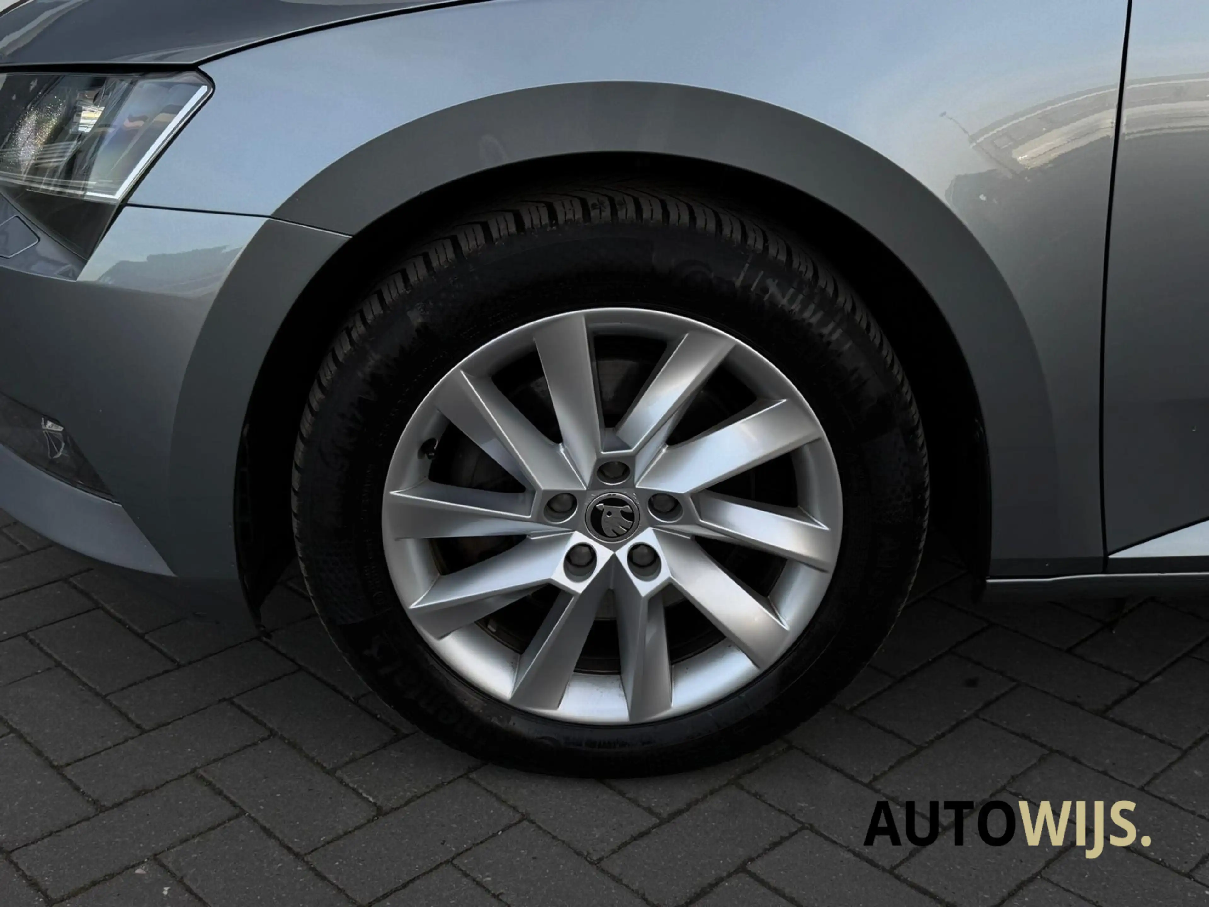 Skoda Superb Combi 1.5 TSI ACT Ambition Business|AUT|LED|Cruise — photo 18