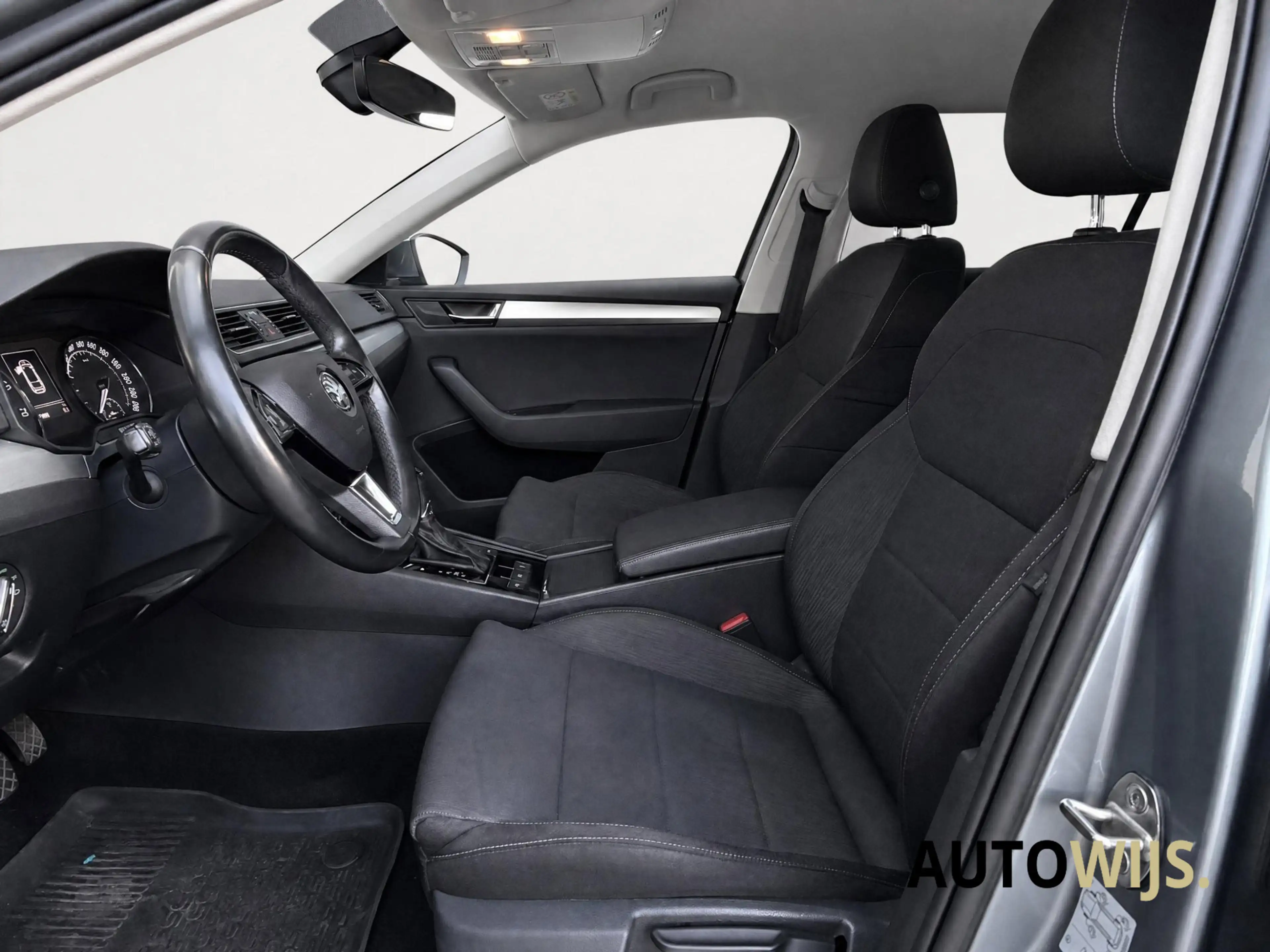 Skoda Superb Combi 1.5 TSI ACT Ambition Business|AUT|LED|Cruise — photo 26