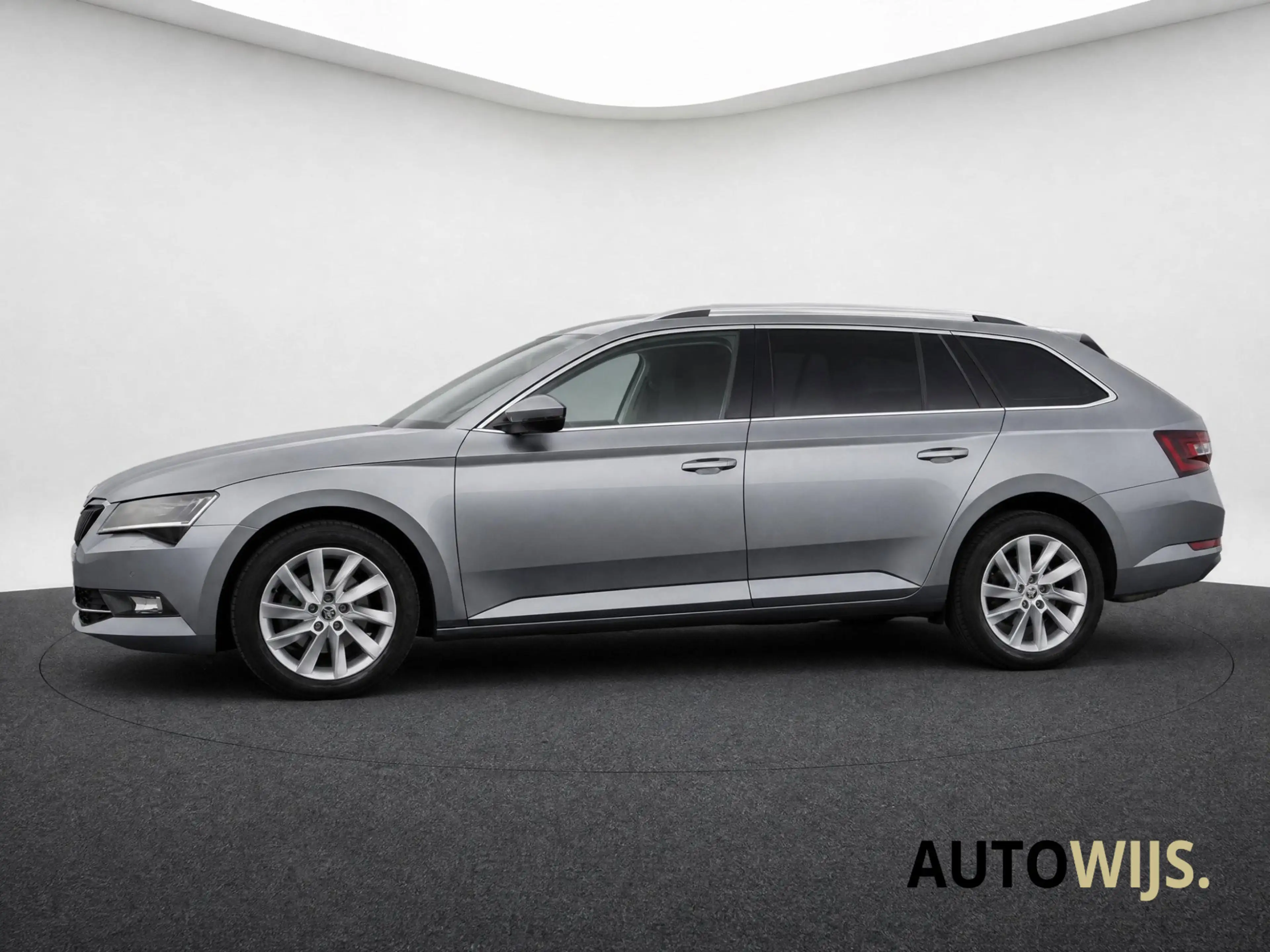 Skoda Superb Combi 1.5 TSI ACT Ambition Business|AUT|LED|Cruise — photo 22