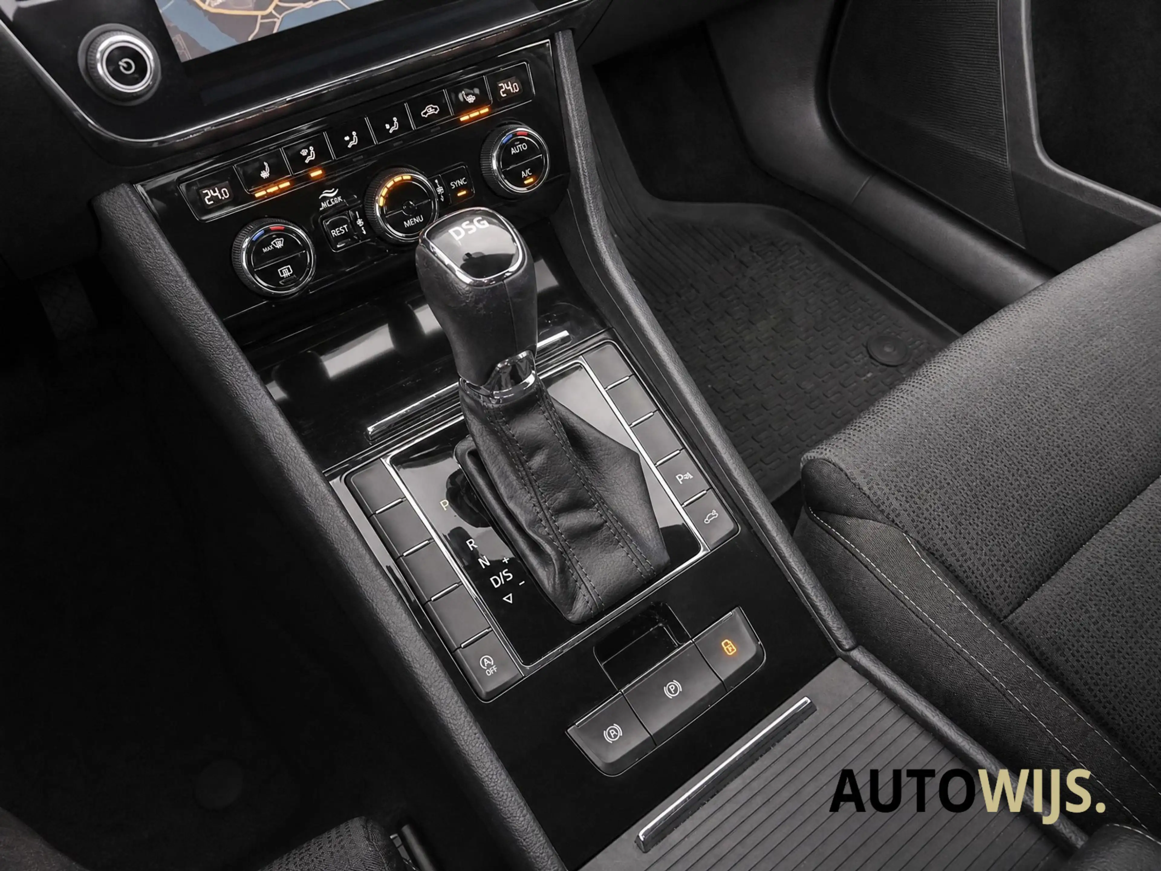 Skoda Superb Combi 1.5 TSI ACT Ambition Business|AUT|LED|Cruise — photo 21