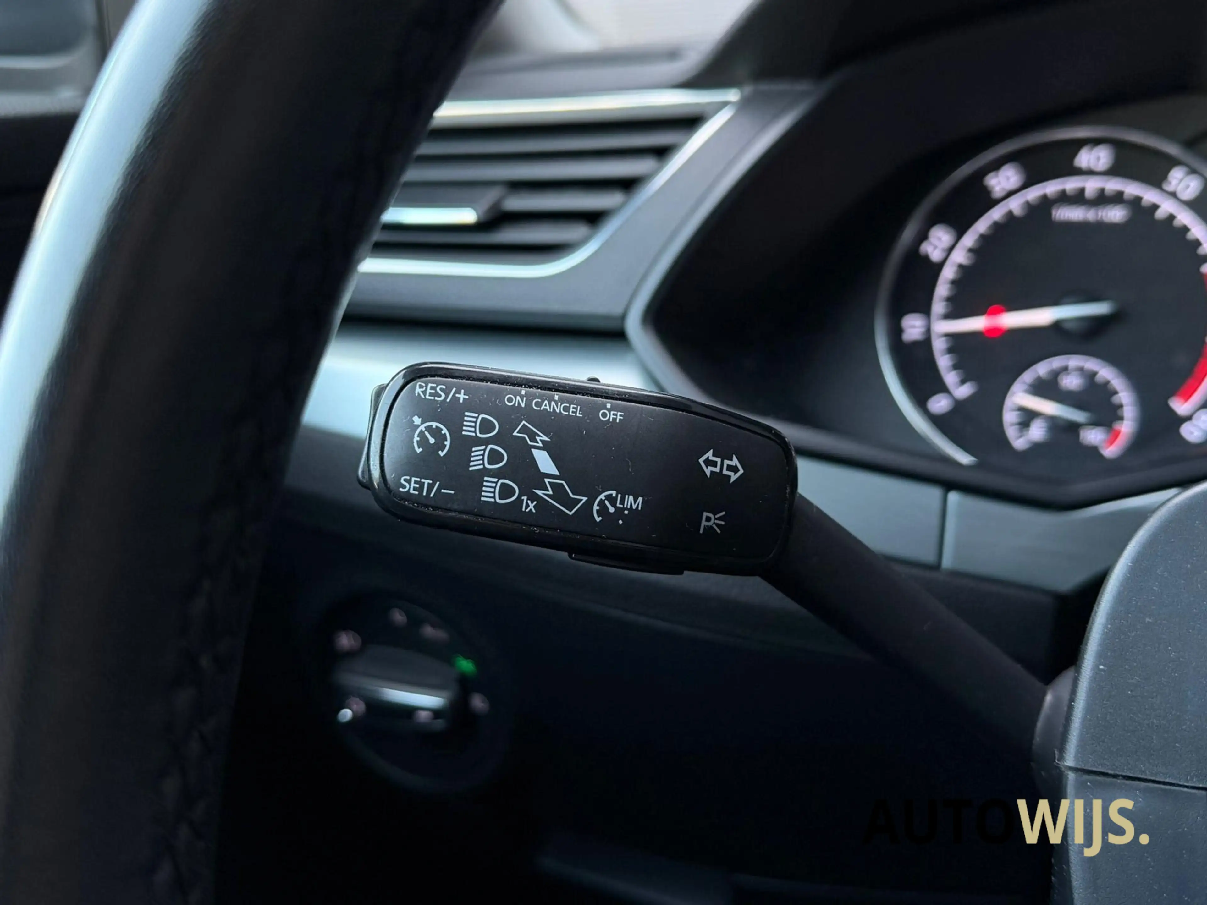 Skoda Superb Combi 1.5 TSI ACT Ambition Business|AUT|LED|Cruise — photo 11
