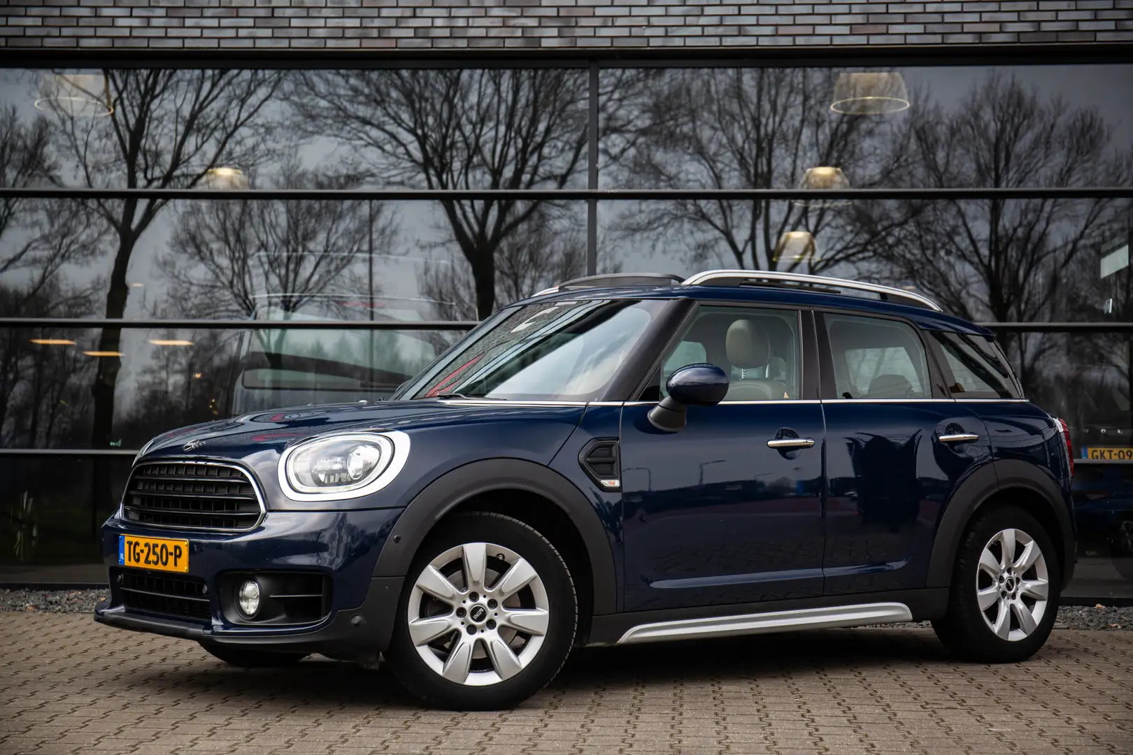 MINI Cooper Countryman Mini 1.5 Pepper , Pano dak, Harman/Kardon, Carplay Modrá - 2
