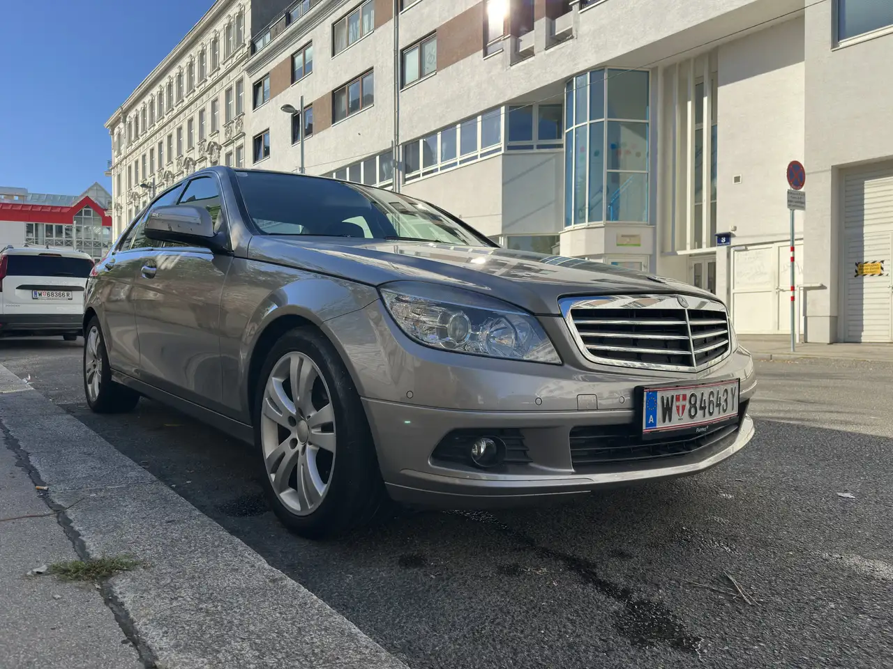 Mercedes-Benz C 200