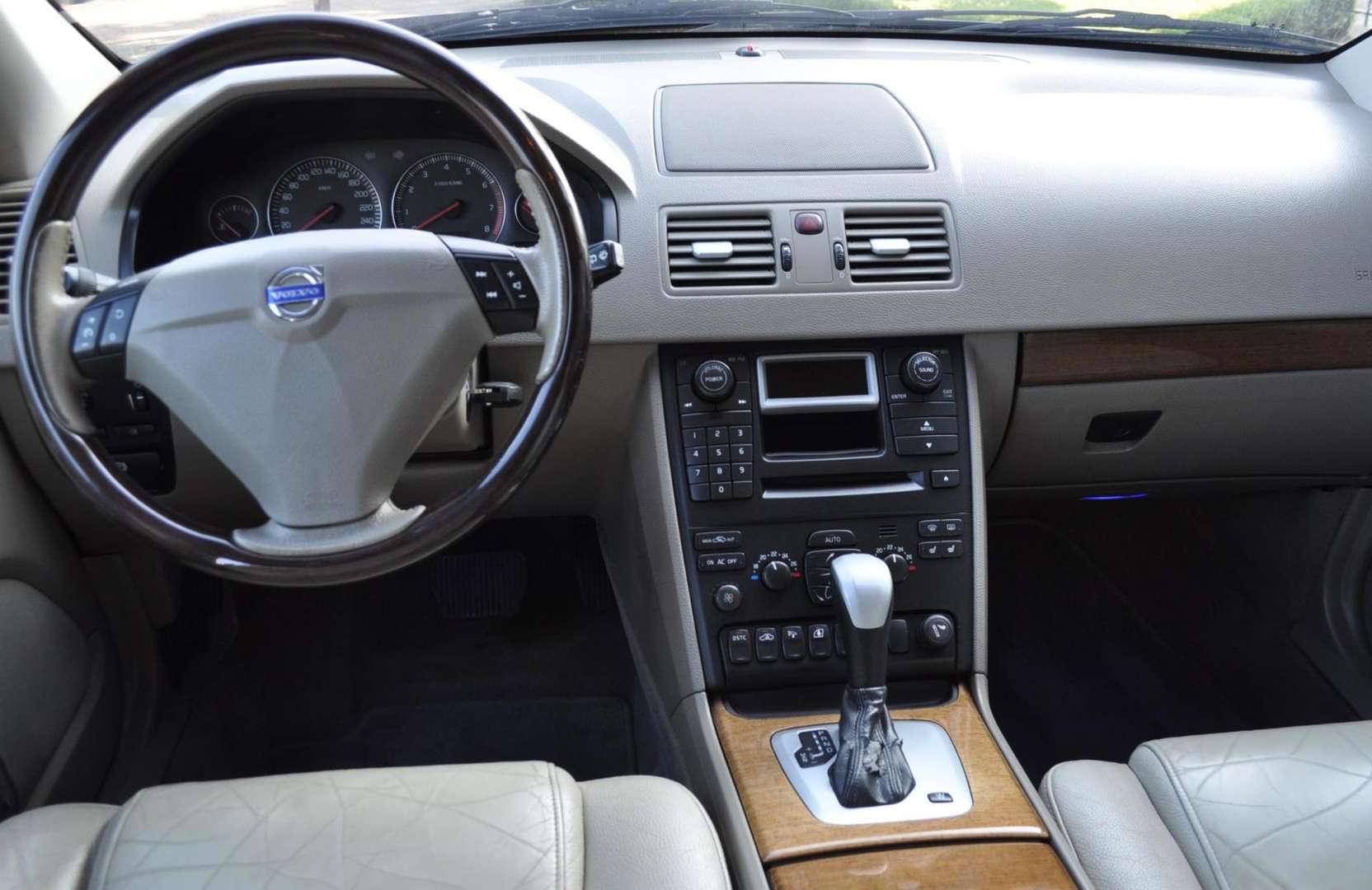 Volvo XC90 afbeelding 3