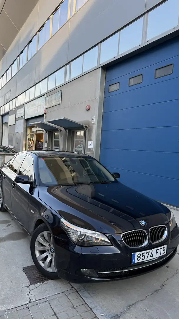 BMW 530 BMW Series 5 530i E60 - 2
