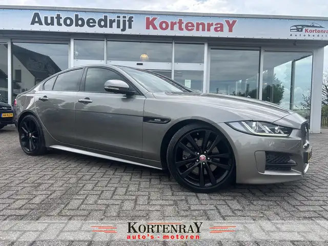 Jaguar XE 2.0 Portfolio R Sport Black Pack/automaat/ Bomvol