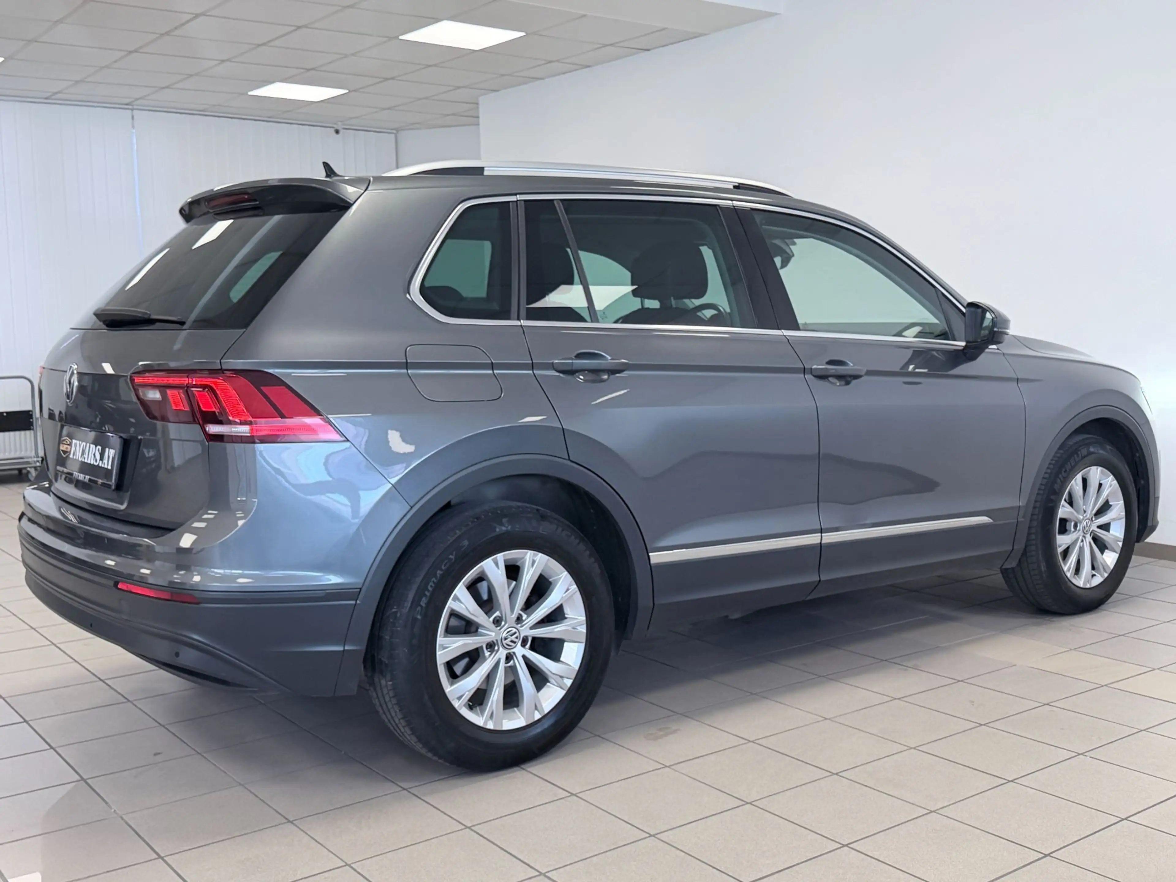 Volkswagen Tiguan 1,5 TSI ACT Comfortline DSG // ACC // LED // — photo 9