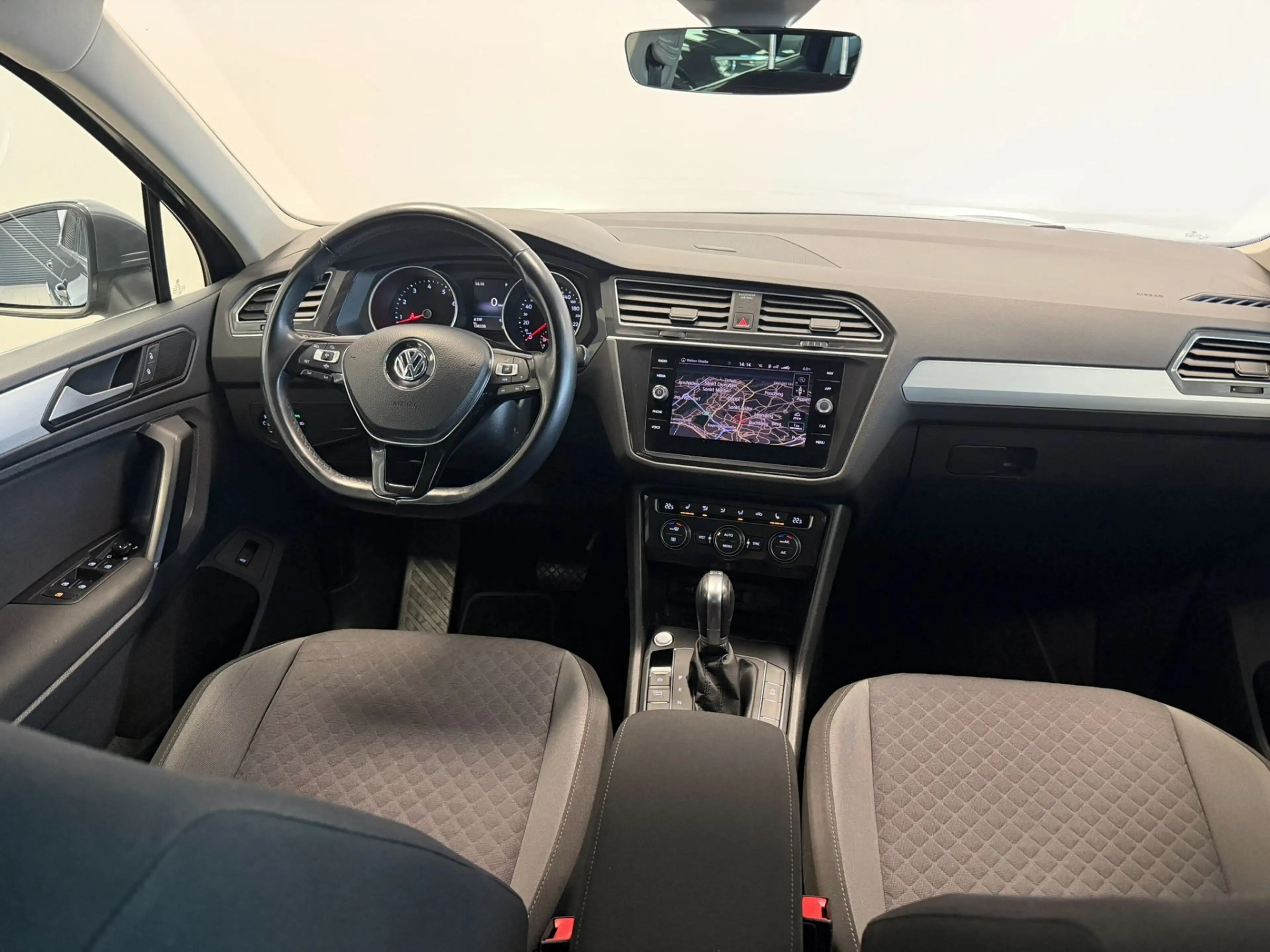 Volkswagen Tiguan 1,5 TSI ACT Comfortline DSG // ACC // LED // — photo 15