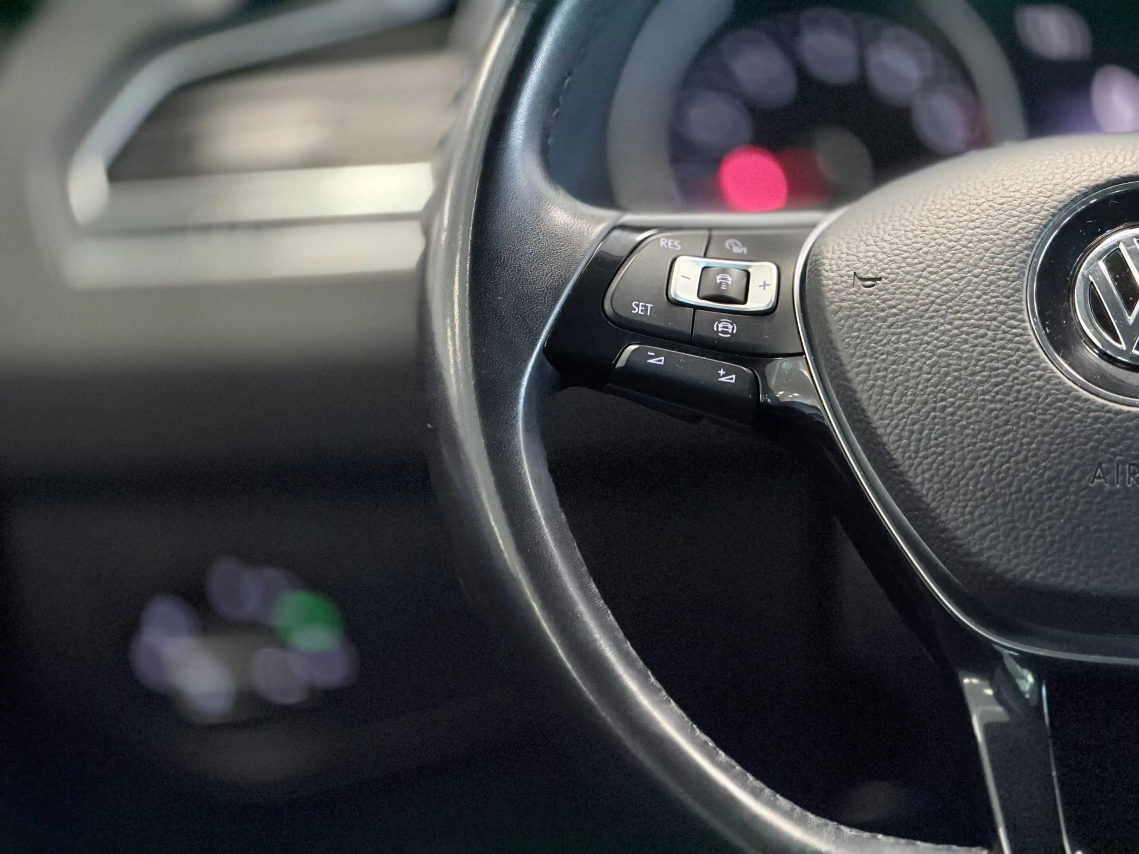 Volkswagen Tiguan 1,5 TSI ACT Comfortline DSG // ACC // LED // — photo 13