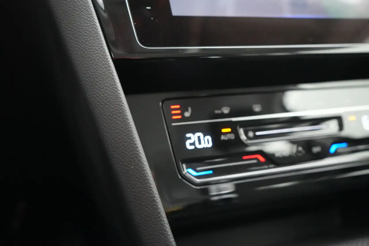 Volkswagen Passat 1.4 TSI MSQ GTE Business LED GPS PDC CAM Verw. Zet, миниатюра 27