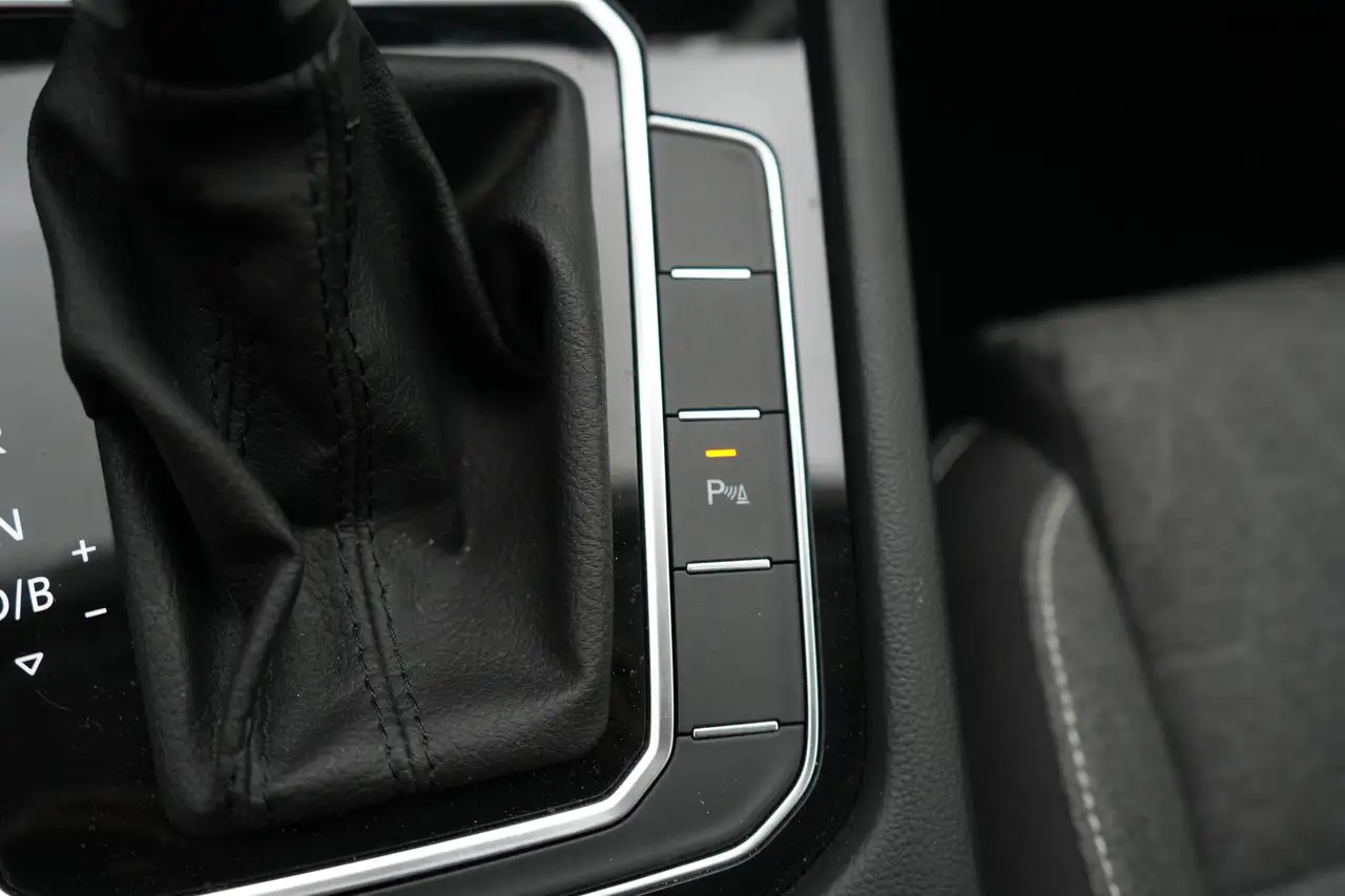 Volkswagen Passat 1.4 TSI MSQ GTE Business LED GPS PDC CAM Verw. Zet, миниатюра 29