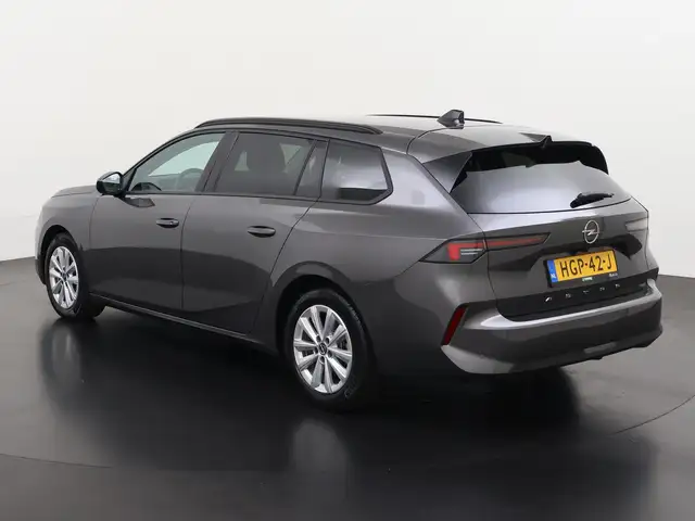 Opel Astra view 7