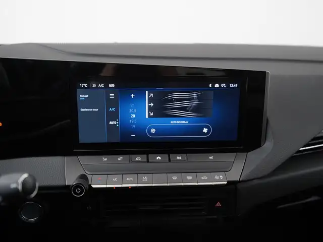 Opel Astra view 15