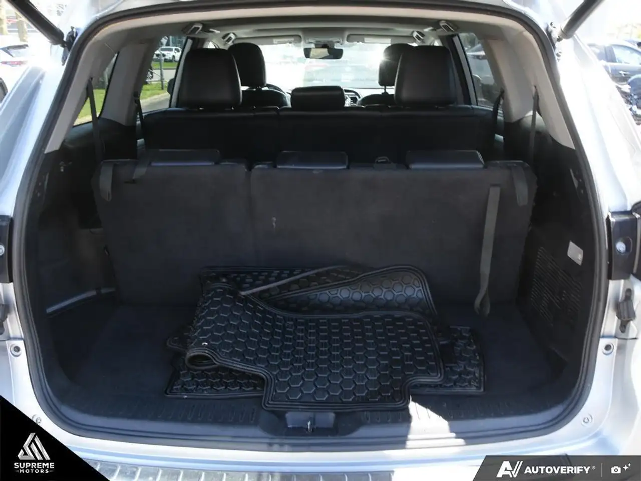 Toyota Highlander снимка Toyota Highlander