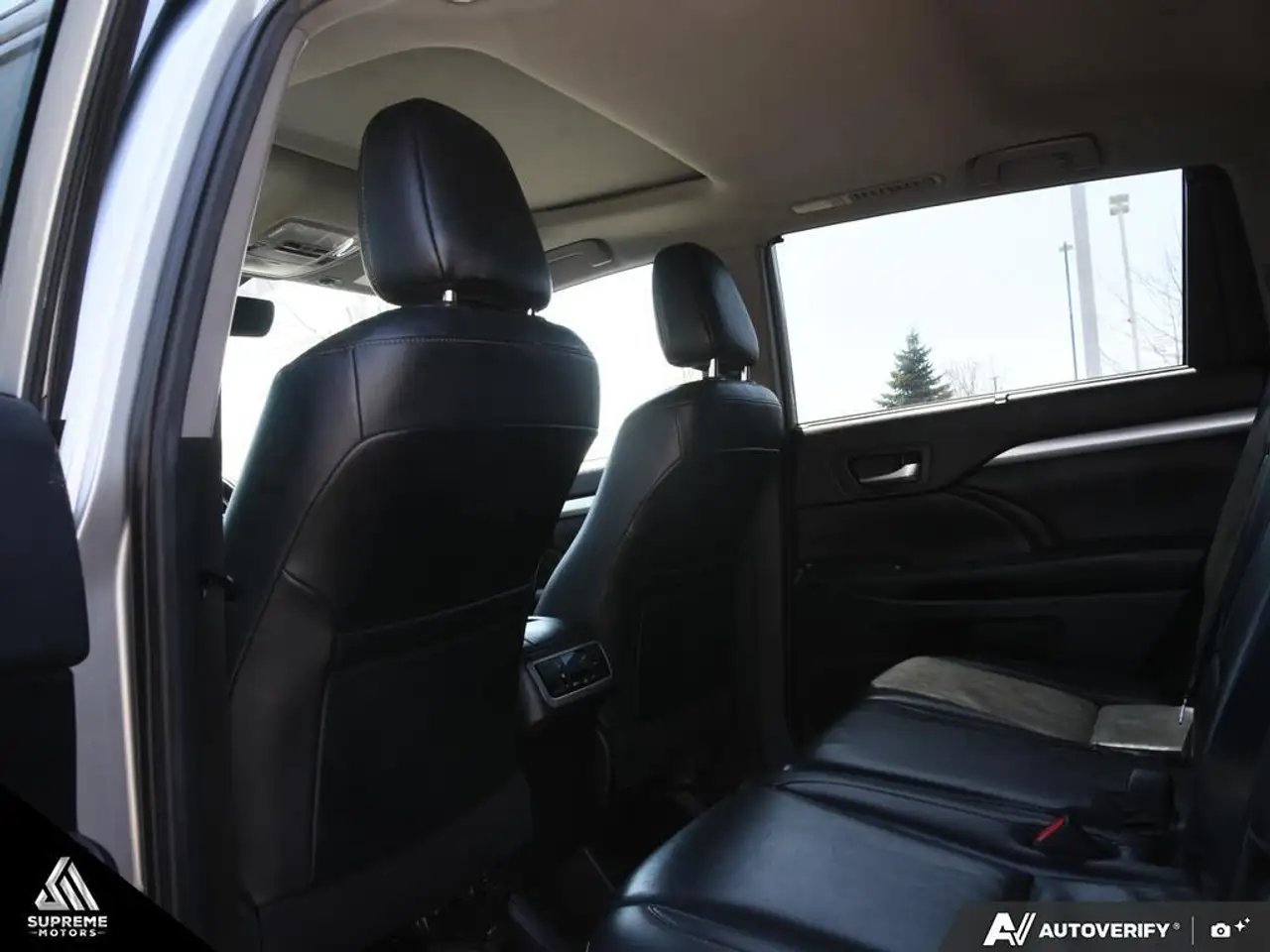 Toyota Highlander снимка Toyota Highlander