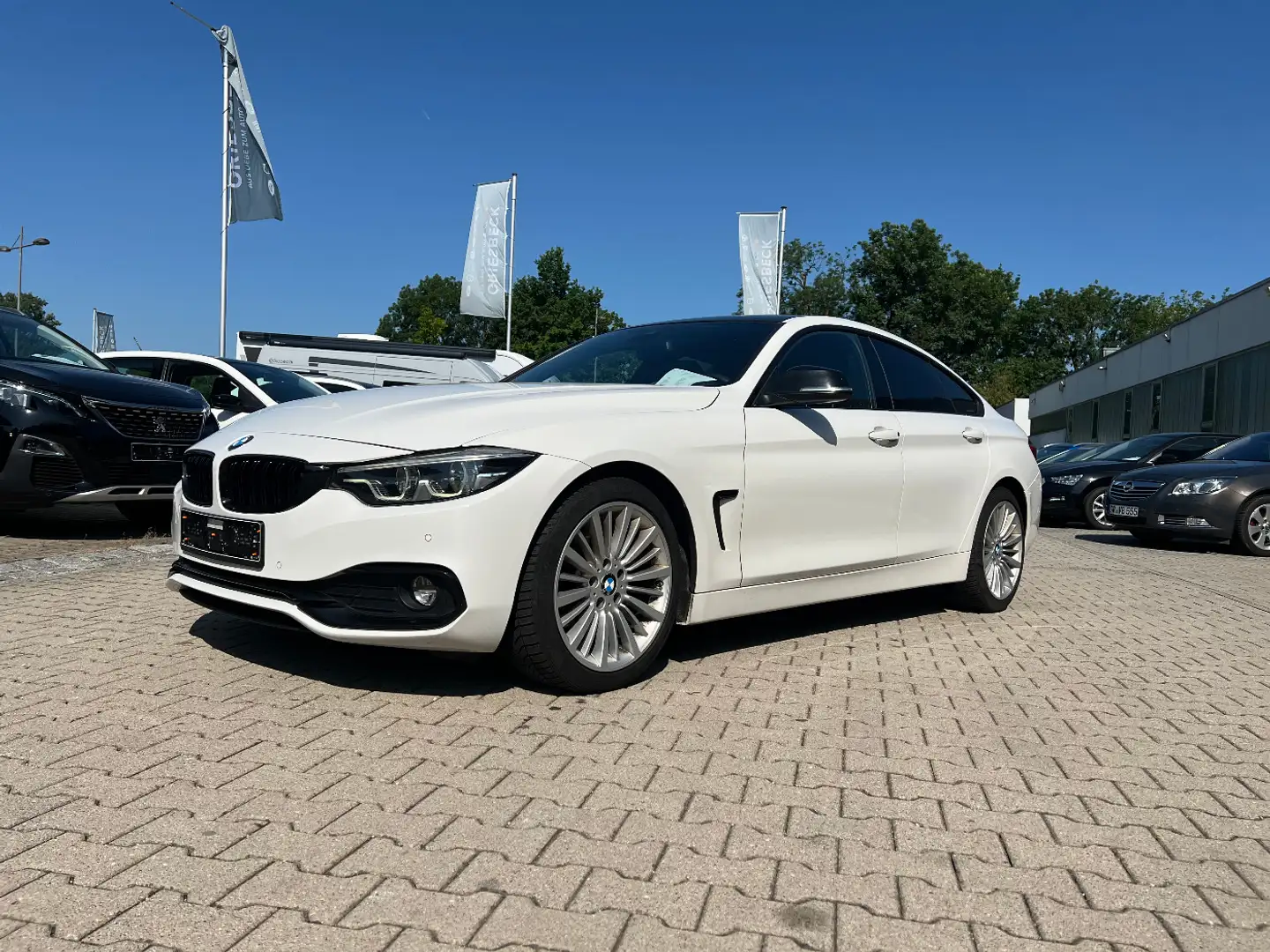 BMW 420 d Gran Coupe Luxury Line *LED Navi Leder SD* Alb - 1