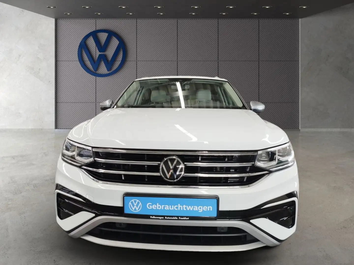 Volkswagen Tiguan Allspace 2.0 TSI DSG 4Motion Elegance Nav Weiß - 2