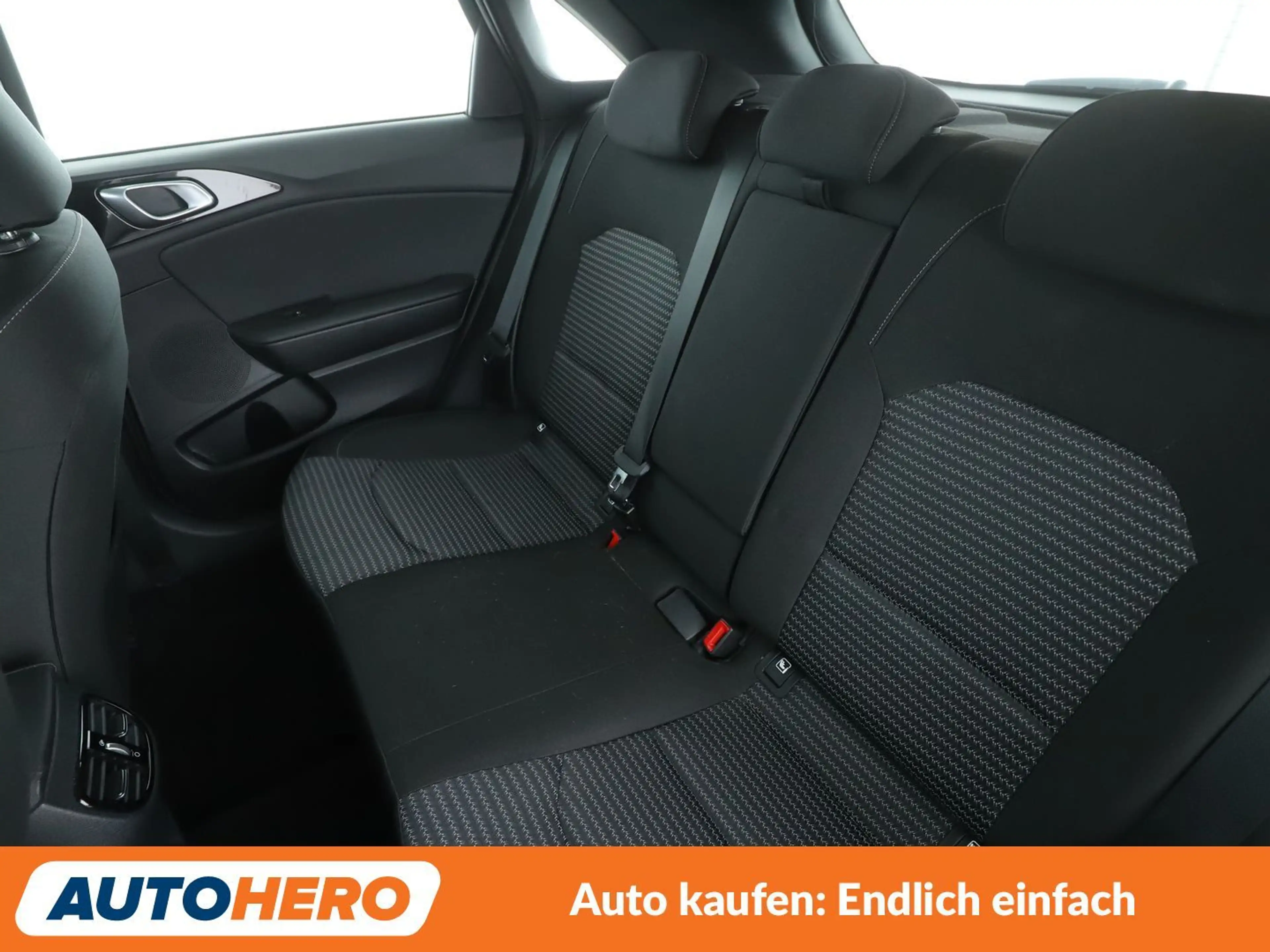 Kia Ceed / cee'd 1.5 TGDI Spirit Aut*NAVI*LED*ACC*CAM*PDC*SHZ* — photo 14