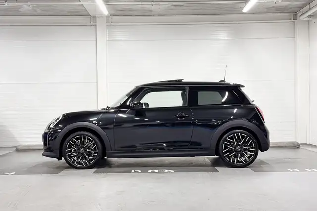 Mini Hatch view 2