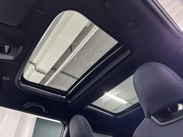 Mini Hatch view 10