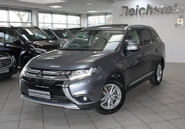 Mitsubishi Outlander 2,2 DI-D 4WD 7 SITZE AHK NETTO 19.800