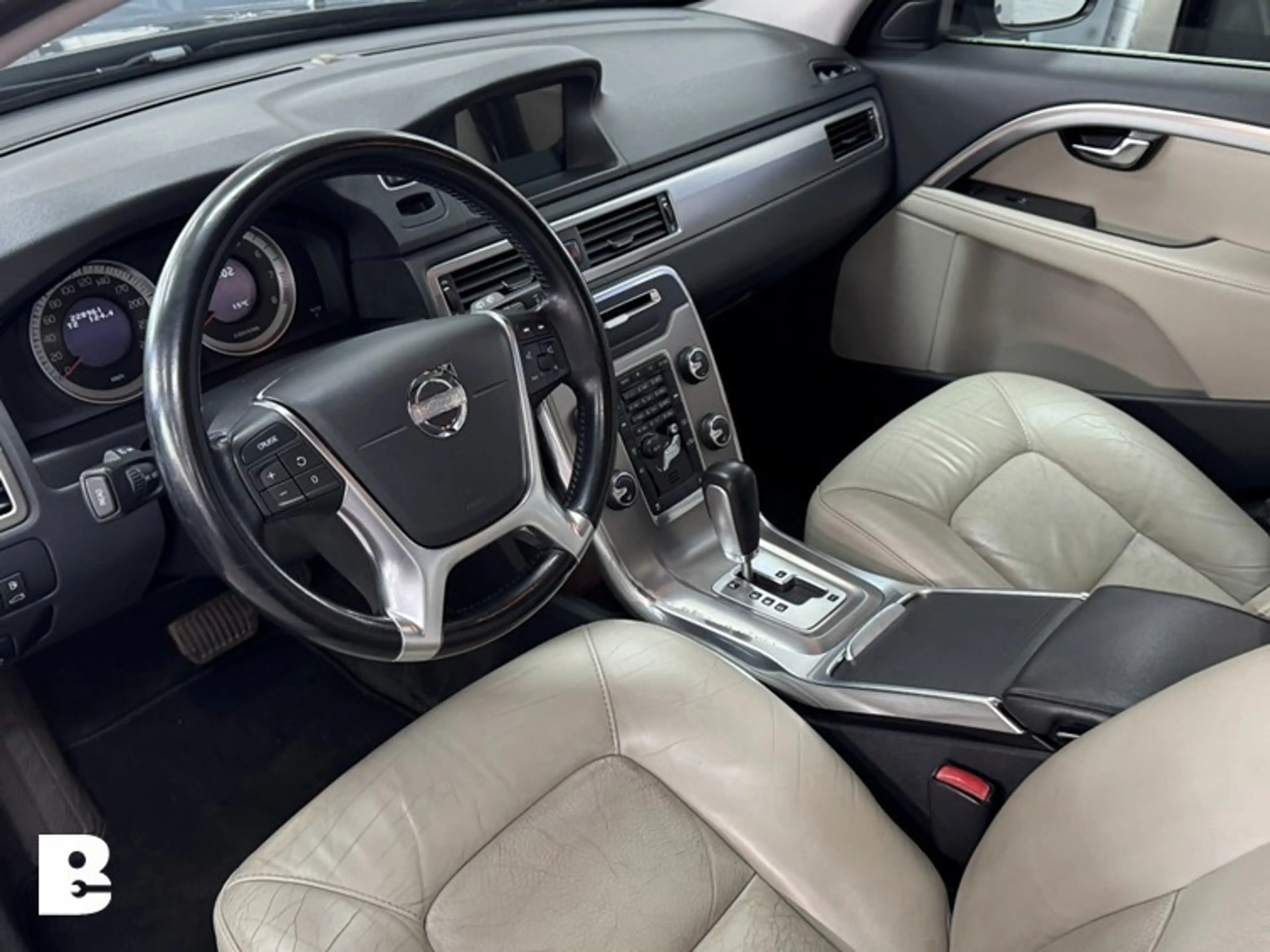 Volvo V70 1.6 T4 Limited Edition, schuifdak, gereviseerde au — photo 3