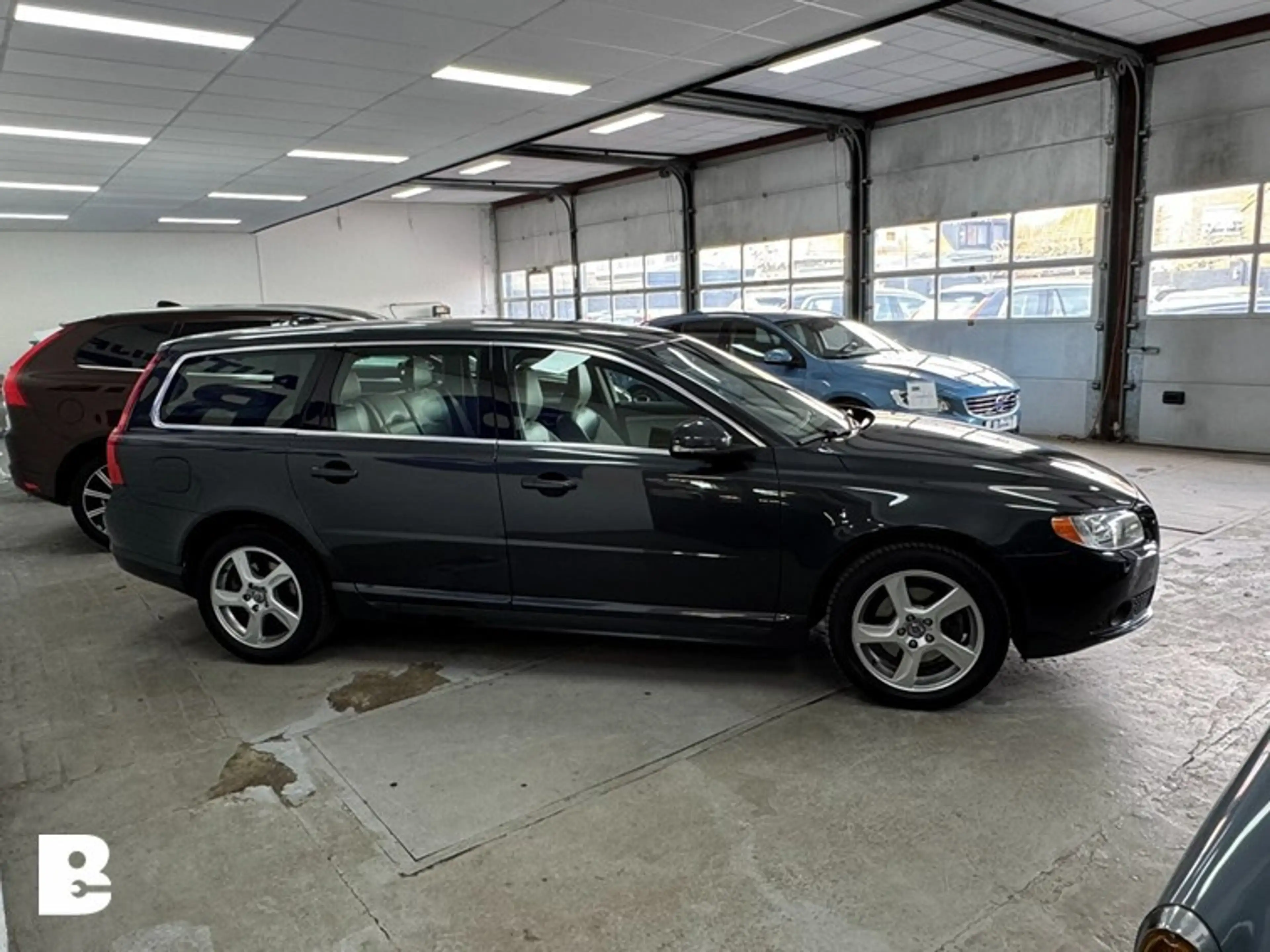 Volvo V70 1.6 T4 Limited Edition, schuifdak, gereviseerde au — photo 7
