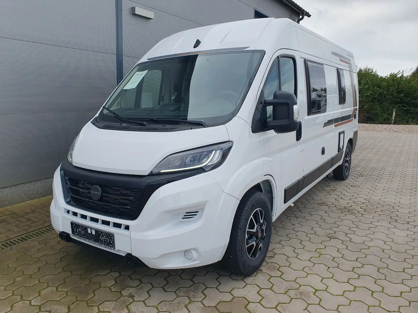 Weinsberg CaraBus 600 MQ - Dachklima, LED, - UVP: 68.853€ Blanc - 1