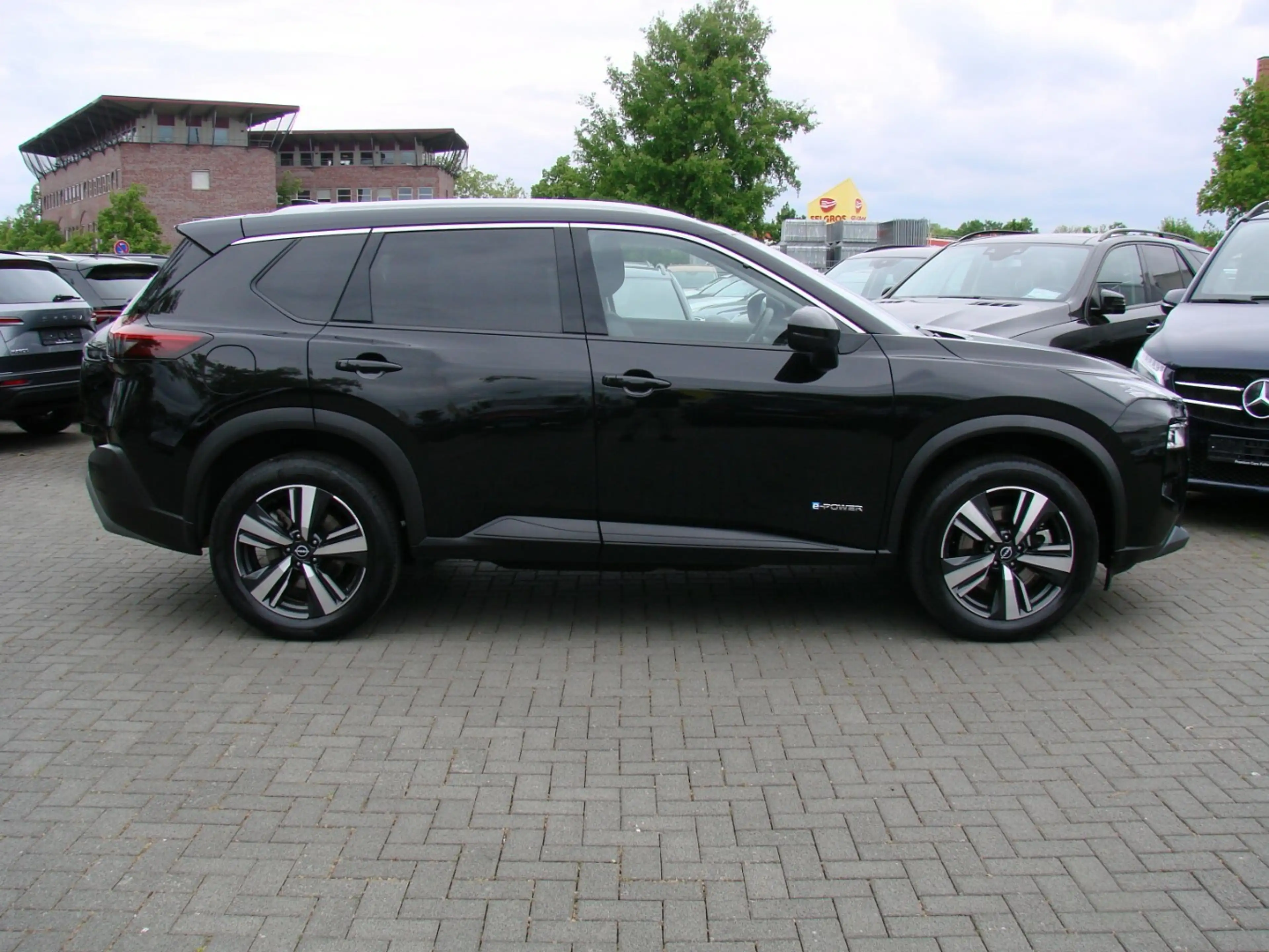 Nissan X-Trail 1.5VC-T ePower e4orce N-Connecta Pano HeadUp — photo 5