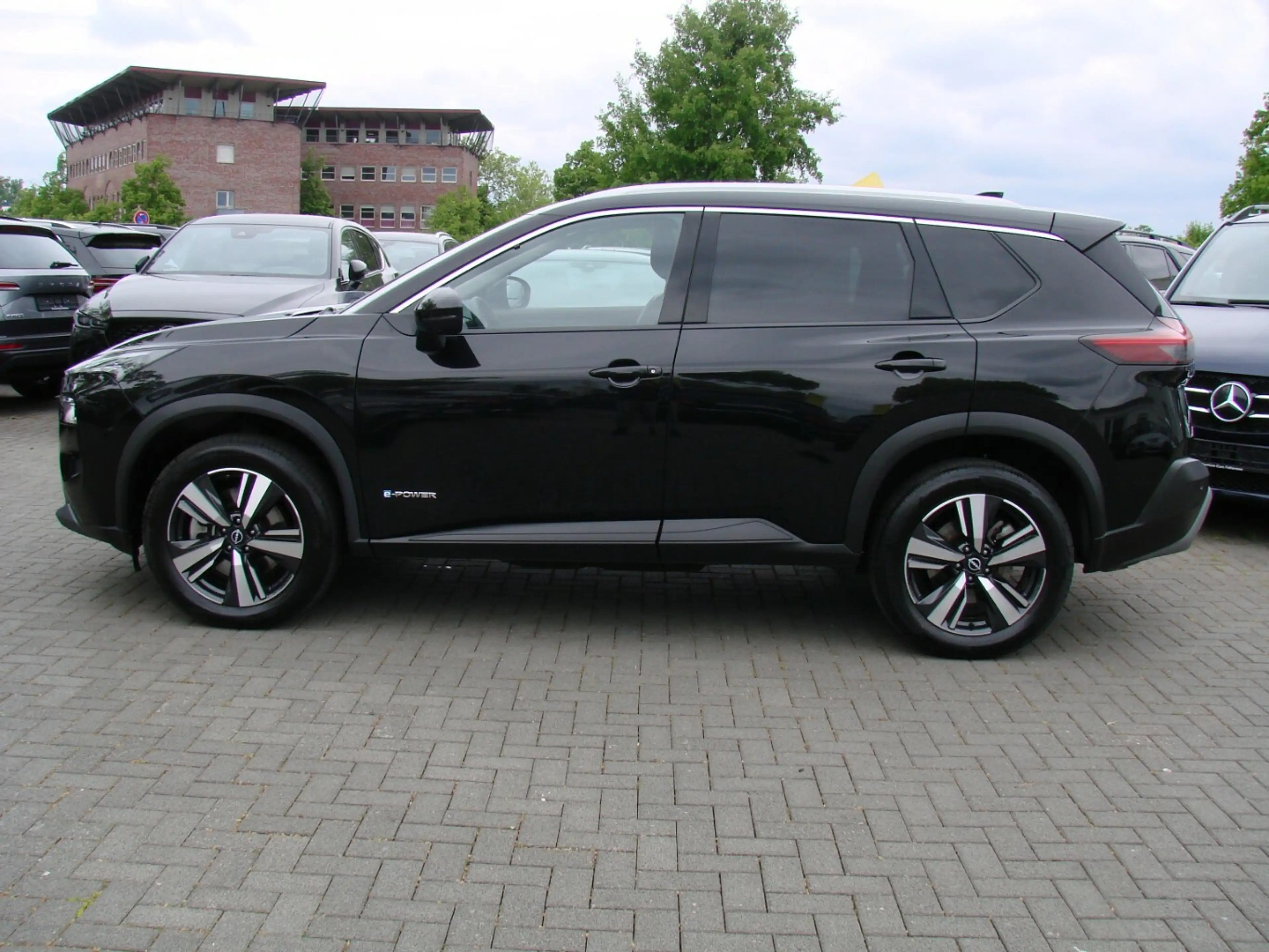 Nissan X-Trail 1.5VC-T ePower e4orce N-Connecta Pano HeadUp — photo 6