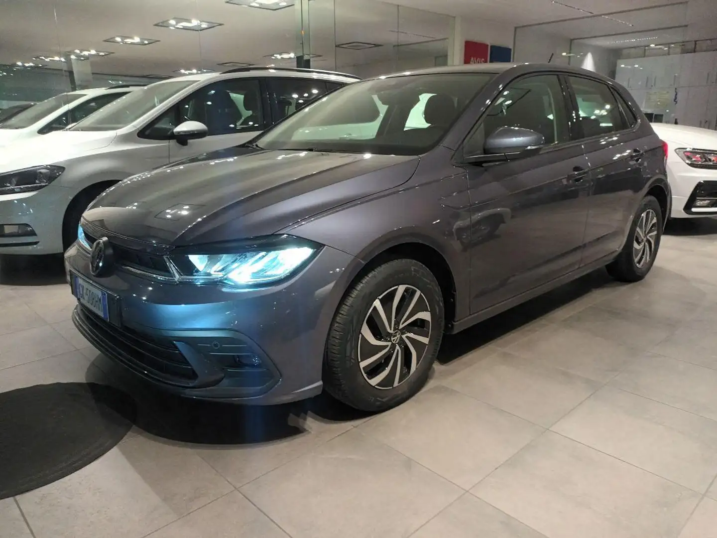 Volkswagen Polo 1.0 TSI DSG Life Grigio - 1