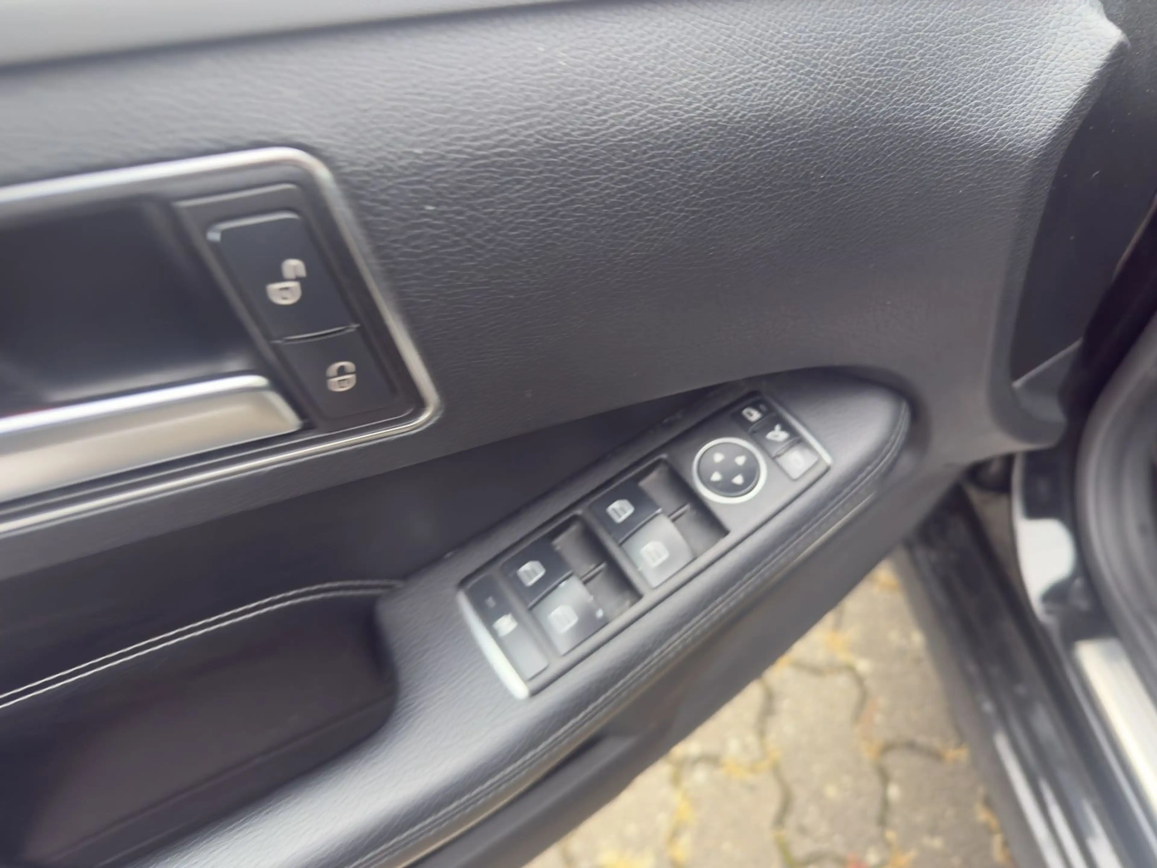 Mercedes-Benz E 200 CDI Limousine AUTOMATIK*LED*LEDER — photo 12
