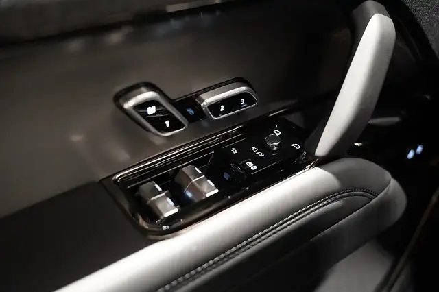 Land Rover Range Rover Sport P460e PHEV AWD Dynamic HSE Aut. Ansicht 26