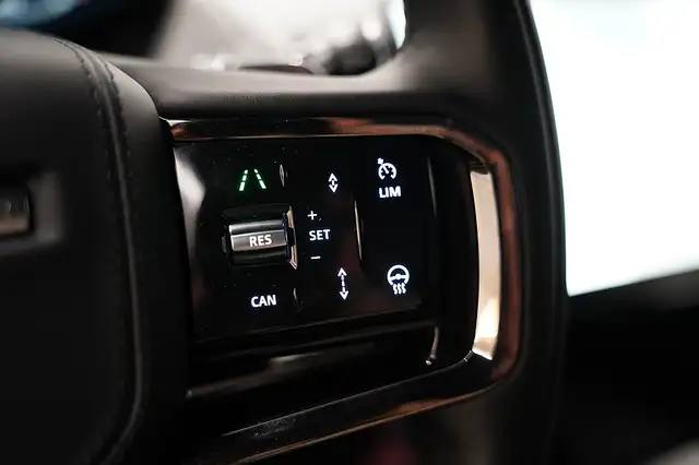 Land Rover Range Rover Sport P460e PHEV AWD Dynamic HSE Aut. Ansicht 15